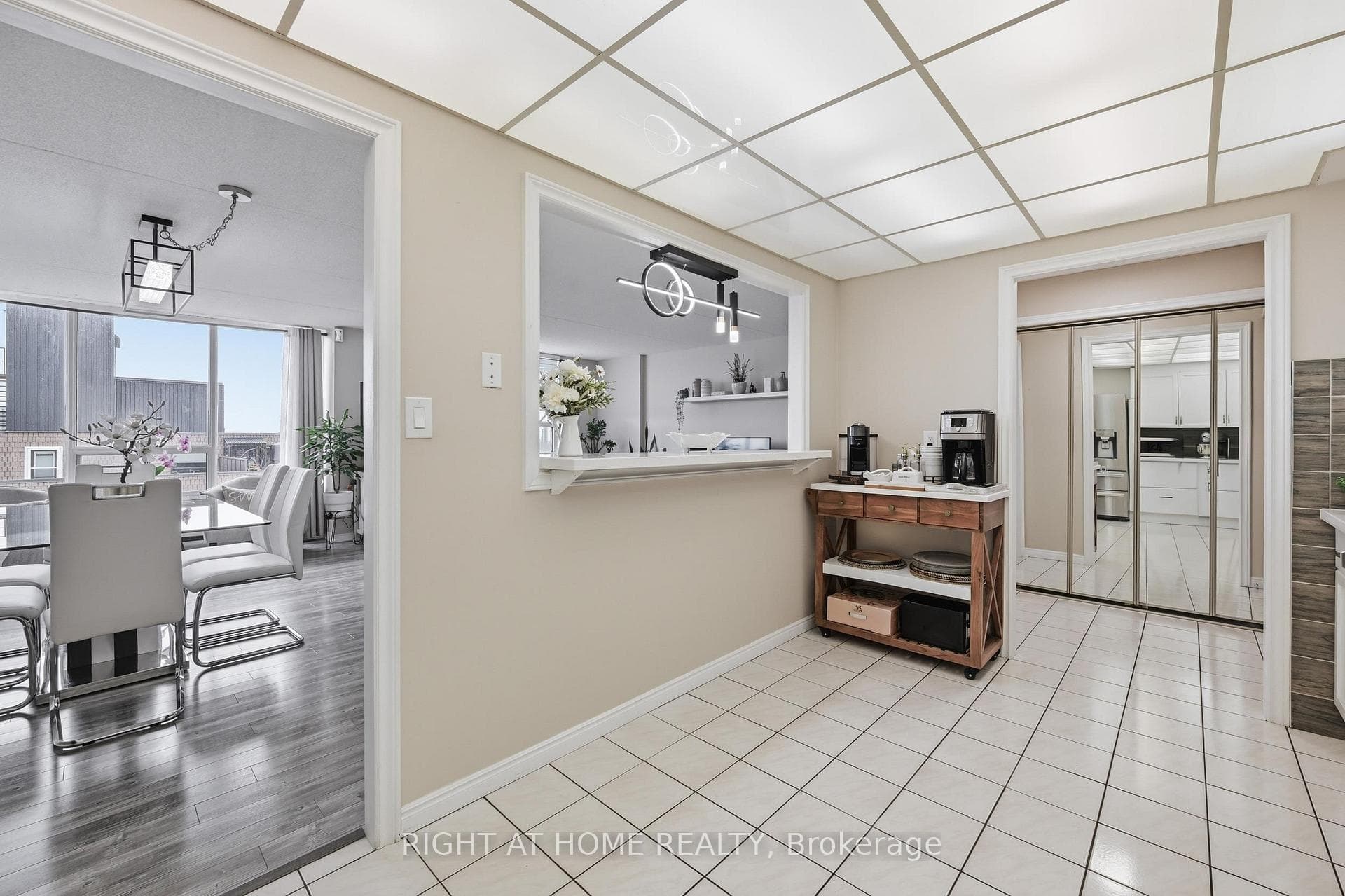 99 Donn Avenue Unit 704 photo 9