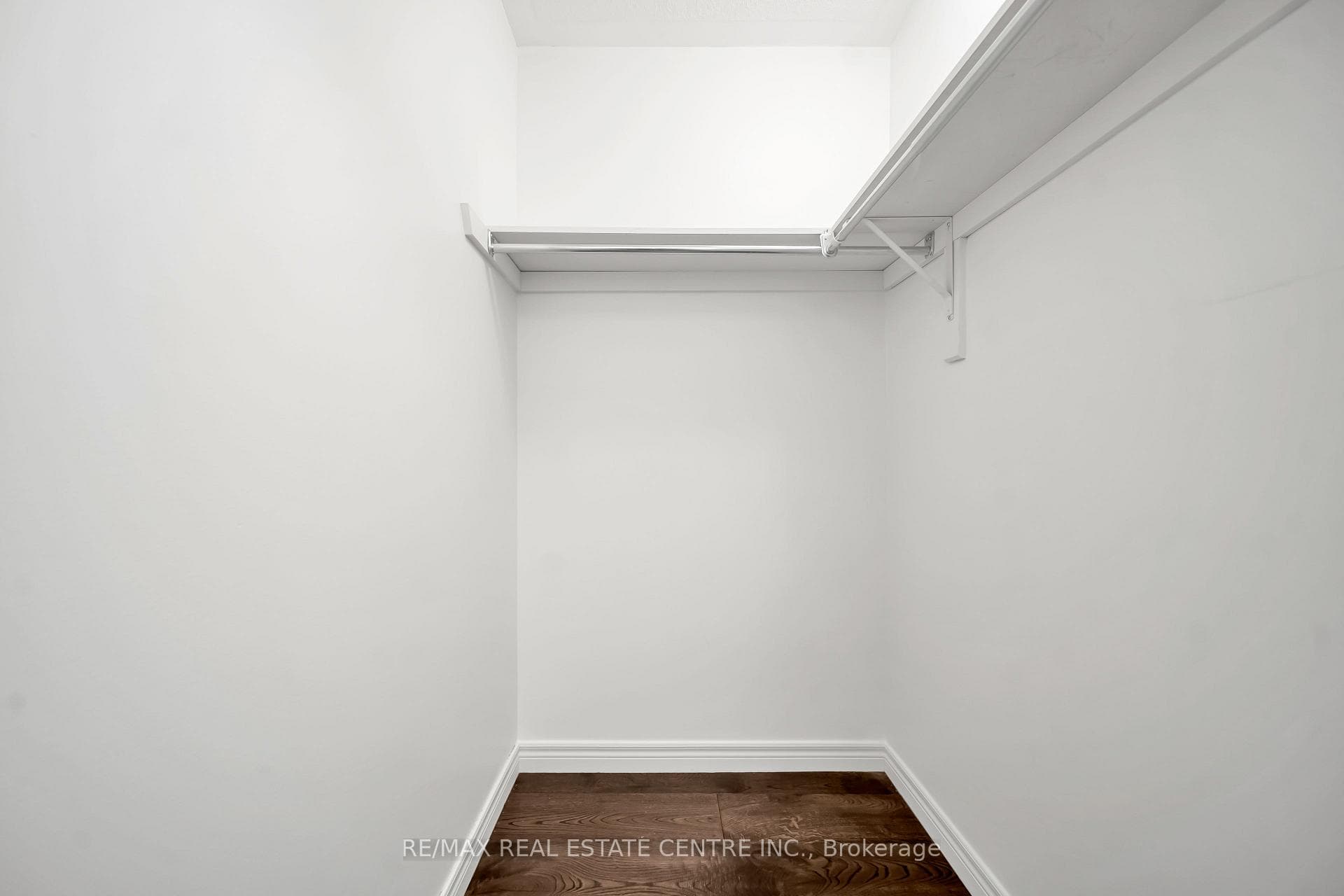 8 Munch Place photo 35