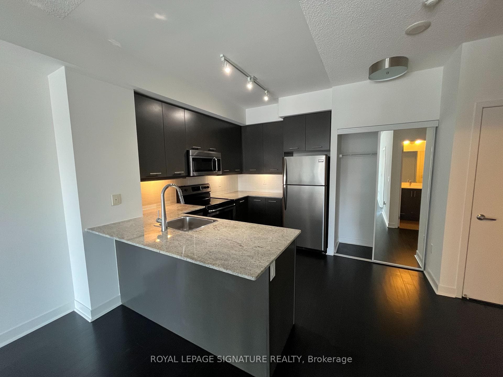 365 Prince of Wales Drive Unit 706 photo 2