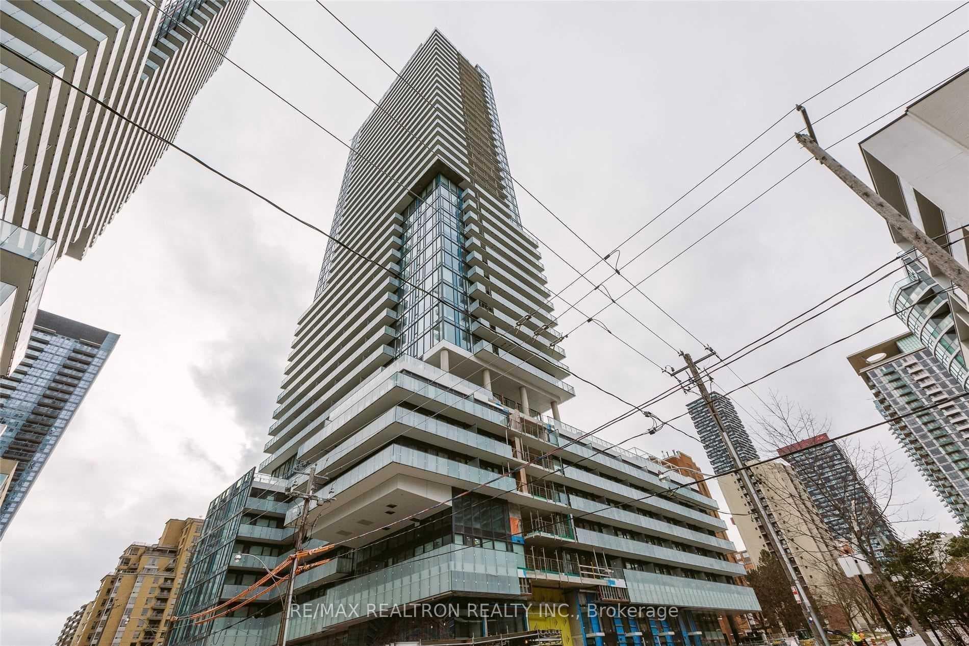 161 Roehampton Avenue Unit 3211 photo 1