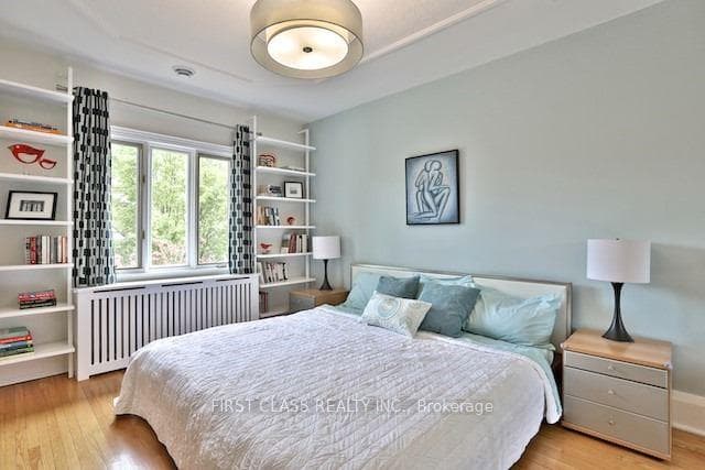 262 Castlefield Avenue photo 13