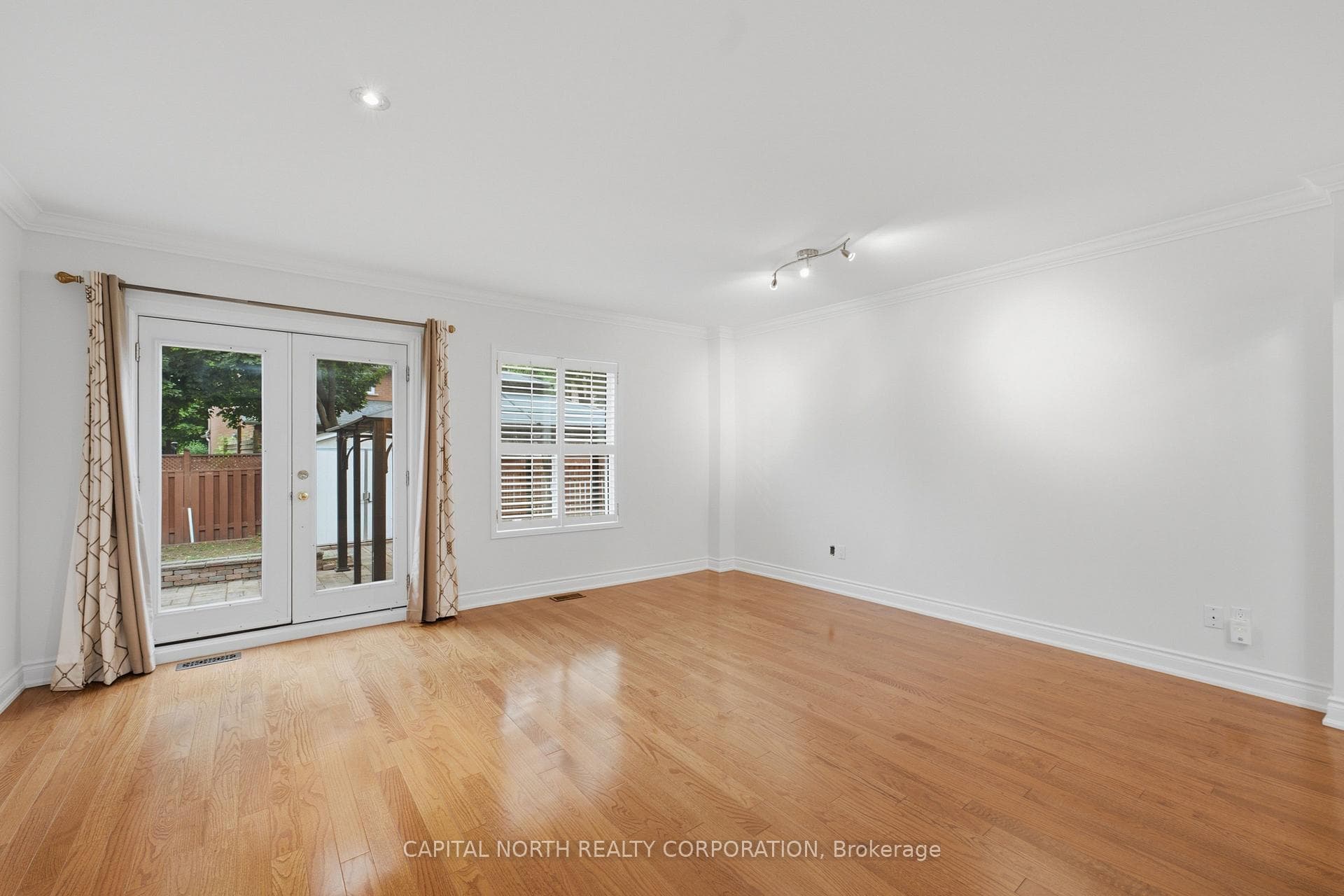 60 Monte Carlo Drive photo 15