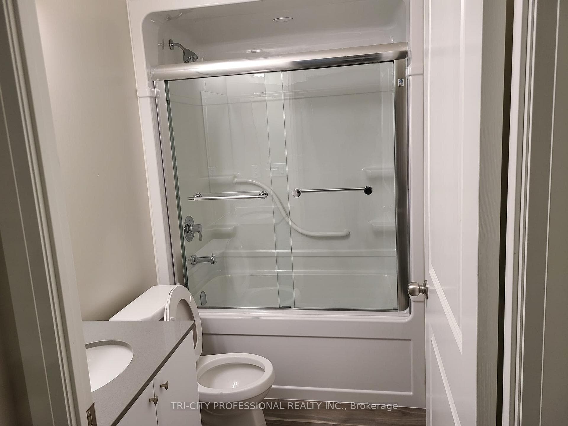 50 Herrick Avenue Unit LP05 photo 7