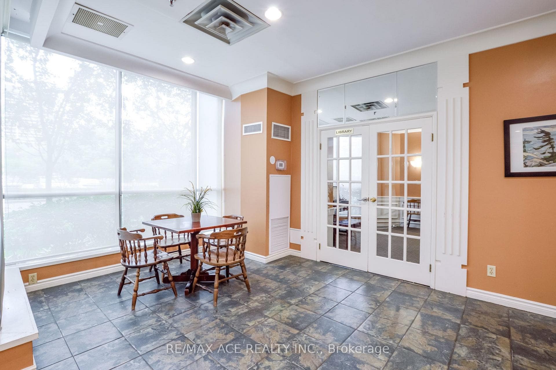 75 King Street Unit 201 photo 33