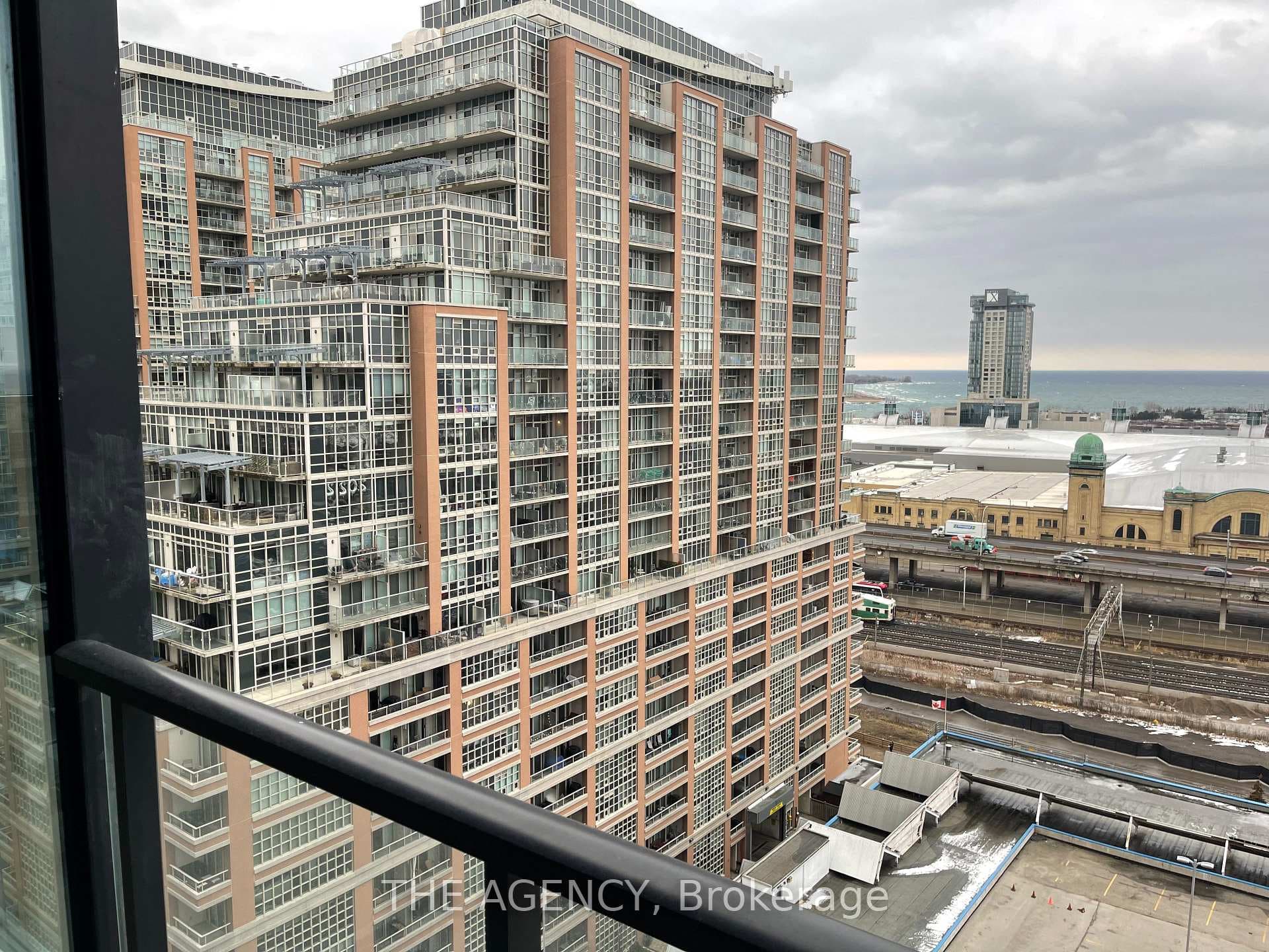 135 East Liberty Street Unit 1211 photo 19