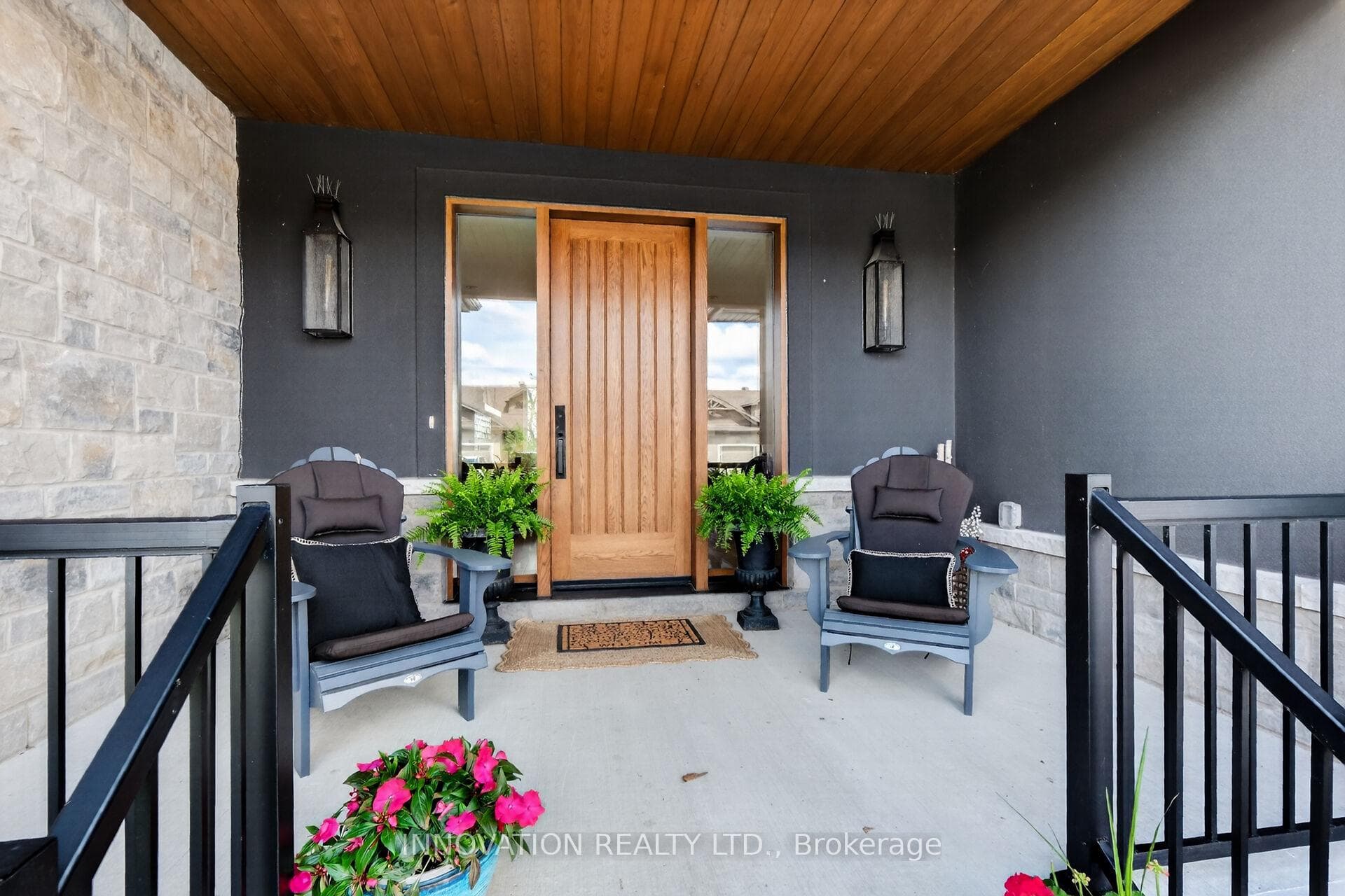358 Spring Street photo 4