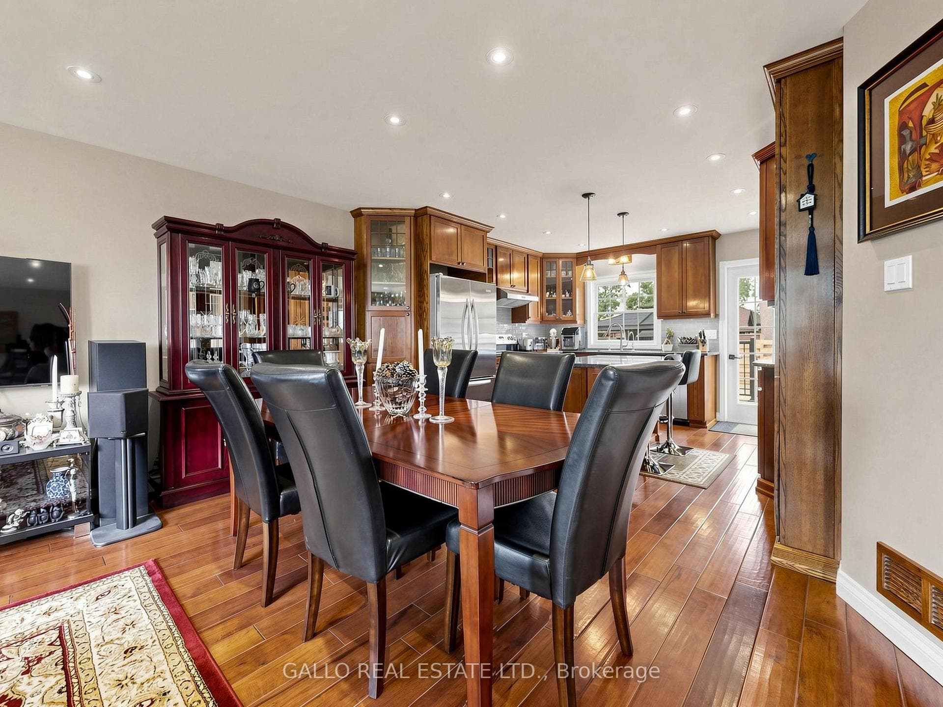 36 Elmvale Boulevard photo 6