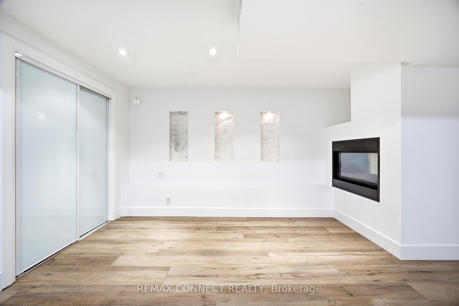 37 Noble Street photo 36