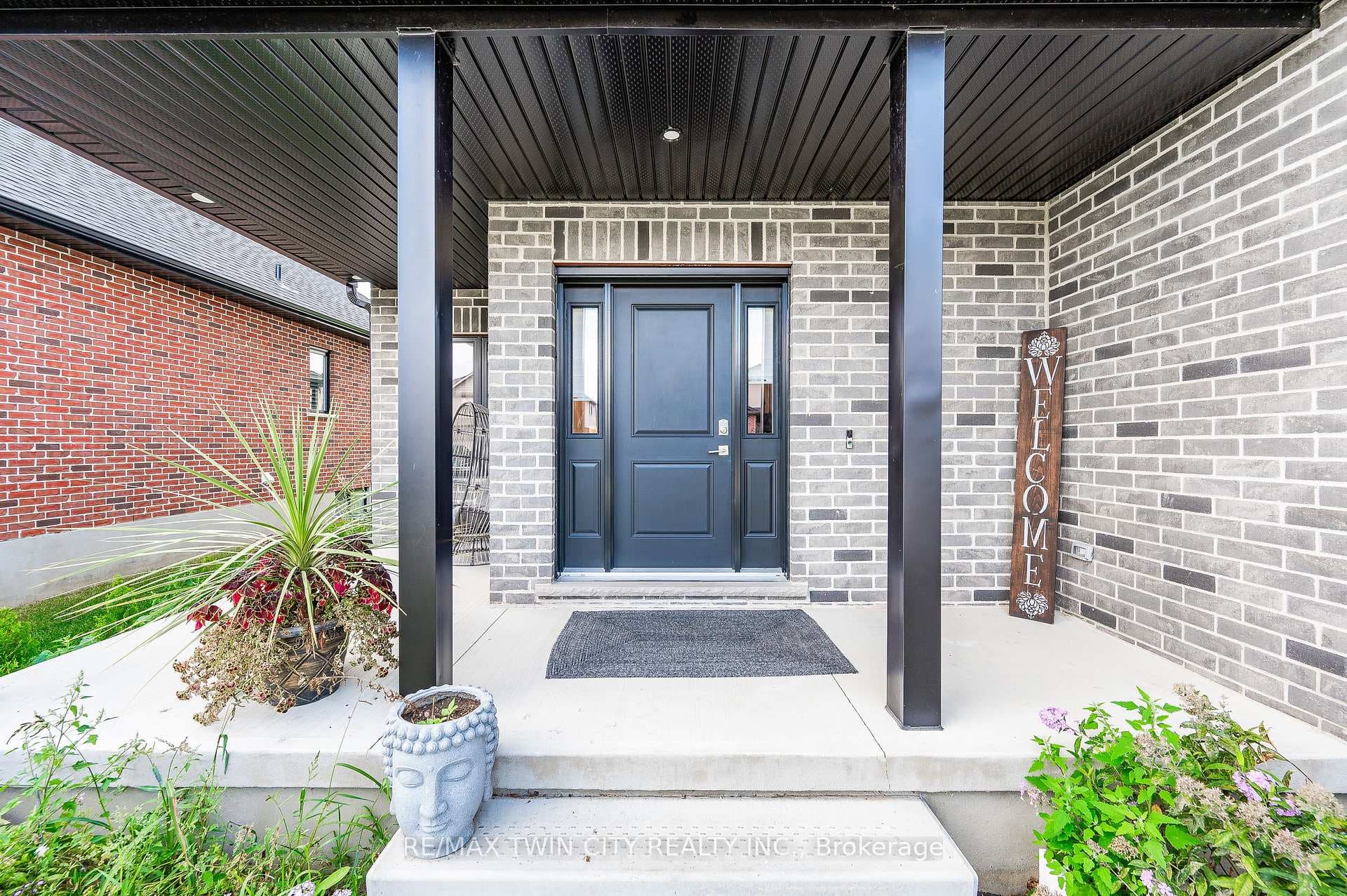136 Village Road photo 5