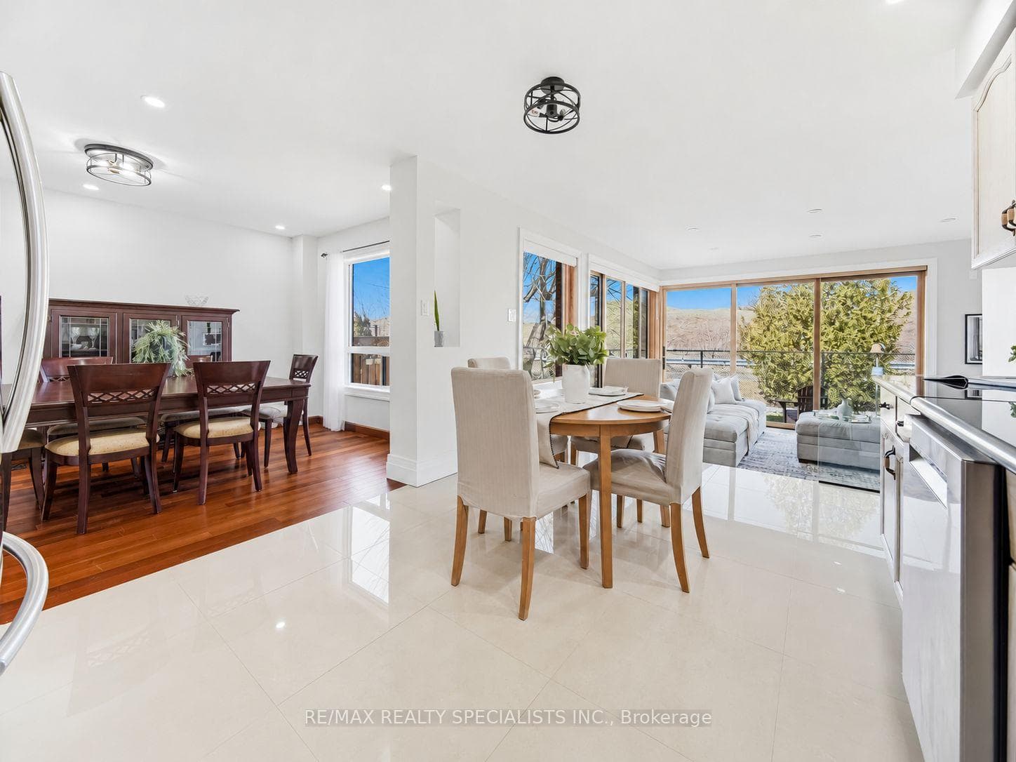 1169 Barnswallow Court photo 7