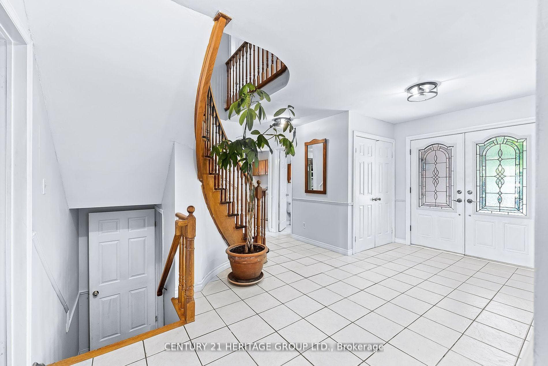 5 Beatty Crescent photo 5