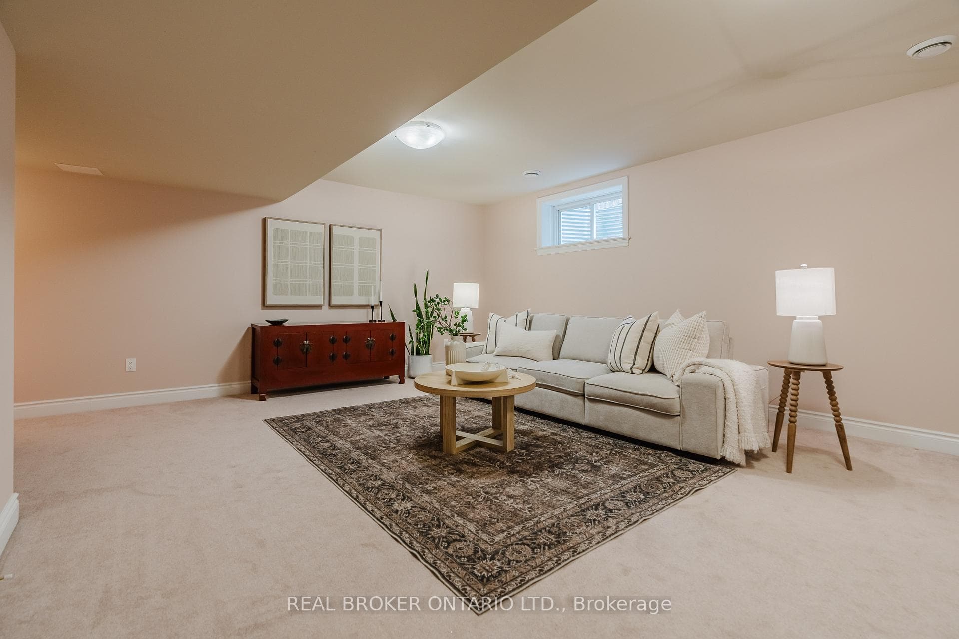 279 Currell Avenue photo 30