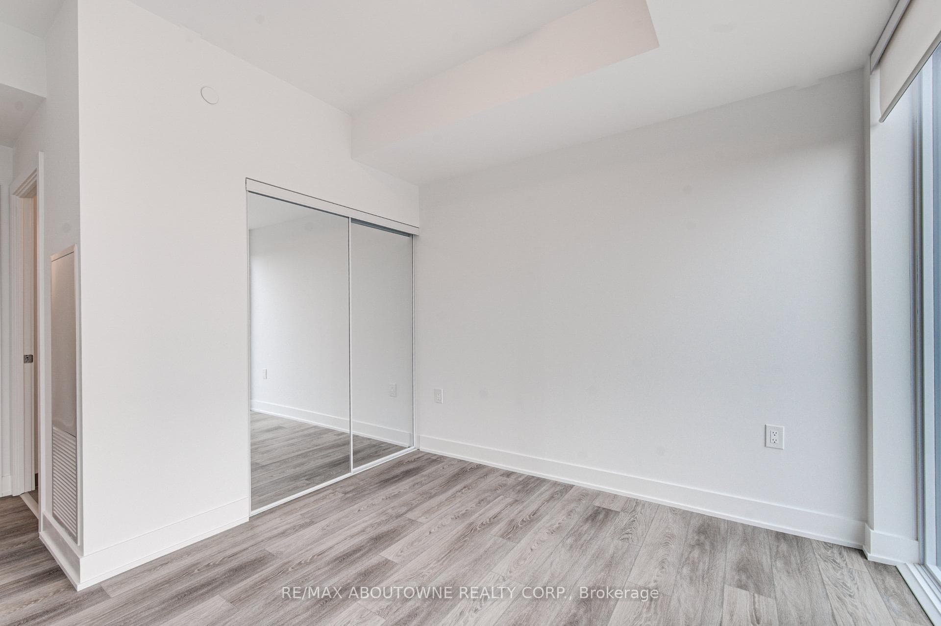 2088 James Street Unit 1205 photo 16