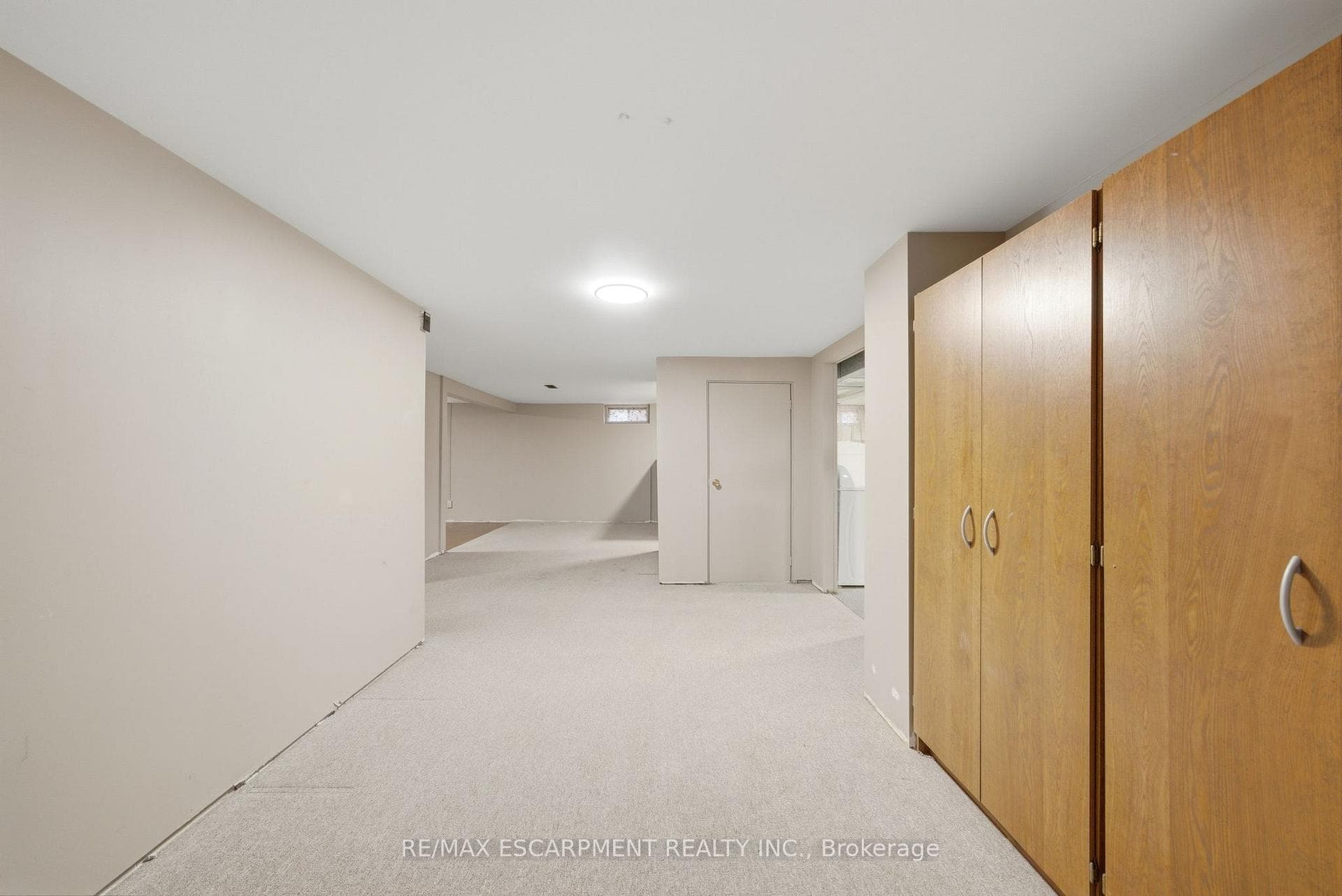 136 Cromwell Crescent photo 13