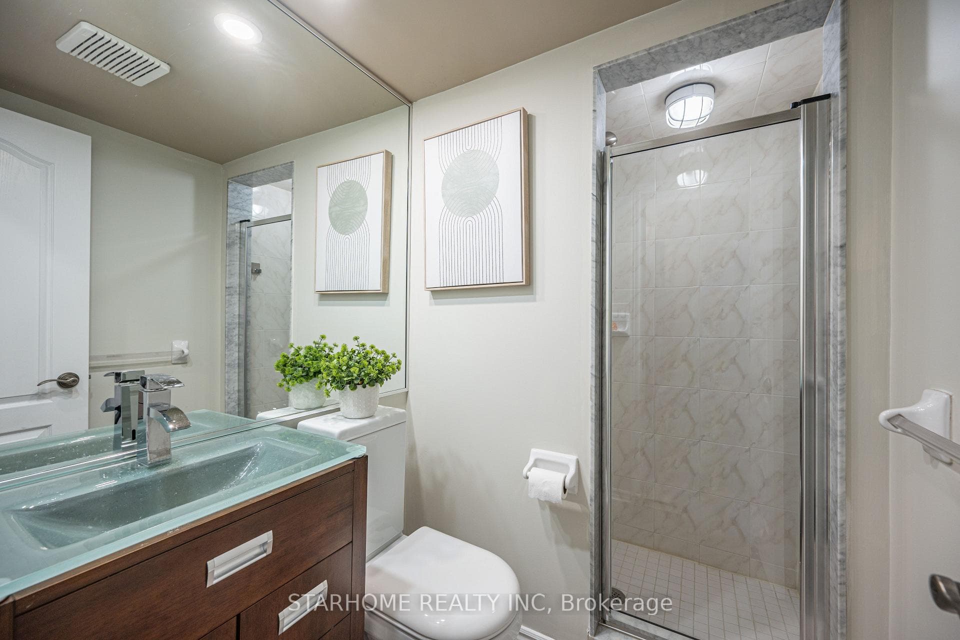 302 South Park Road photo 9