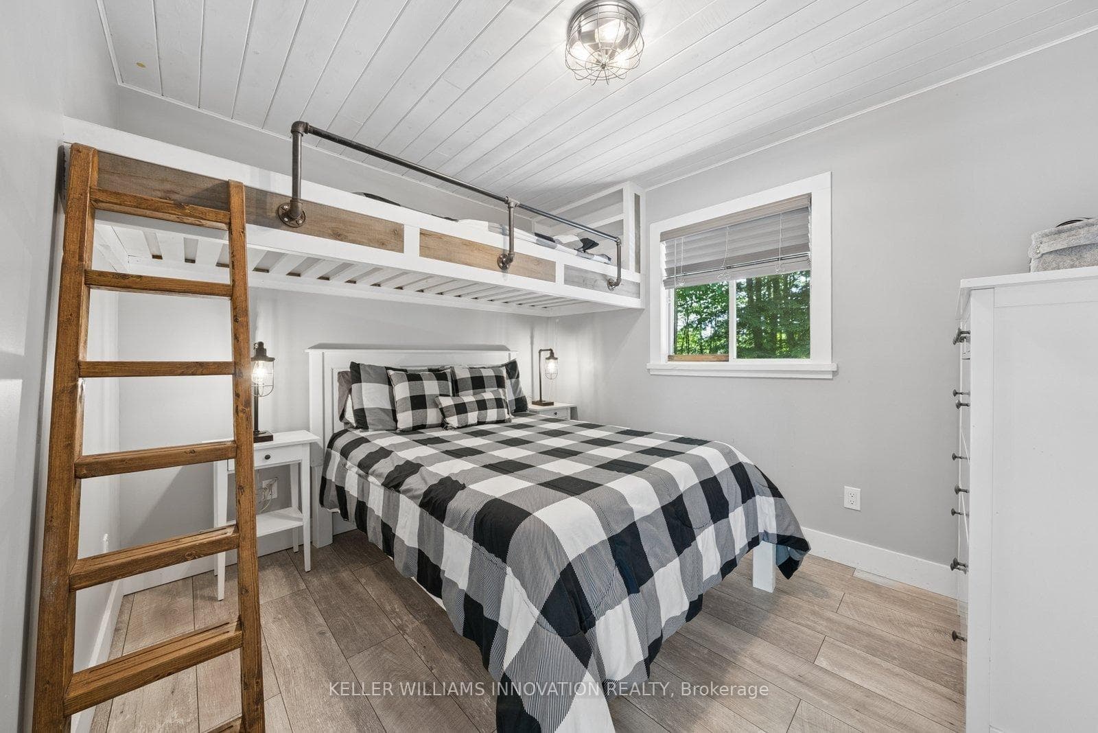 371 Skene Road photo 15
