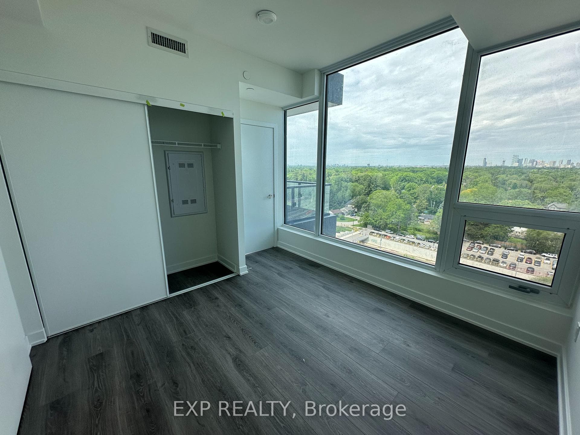 28 Ann Street Unit 1215 photo 3