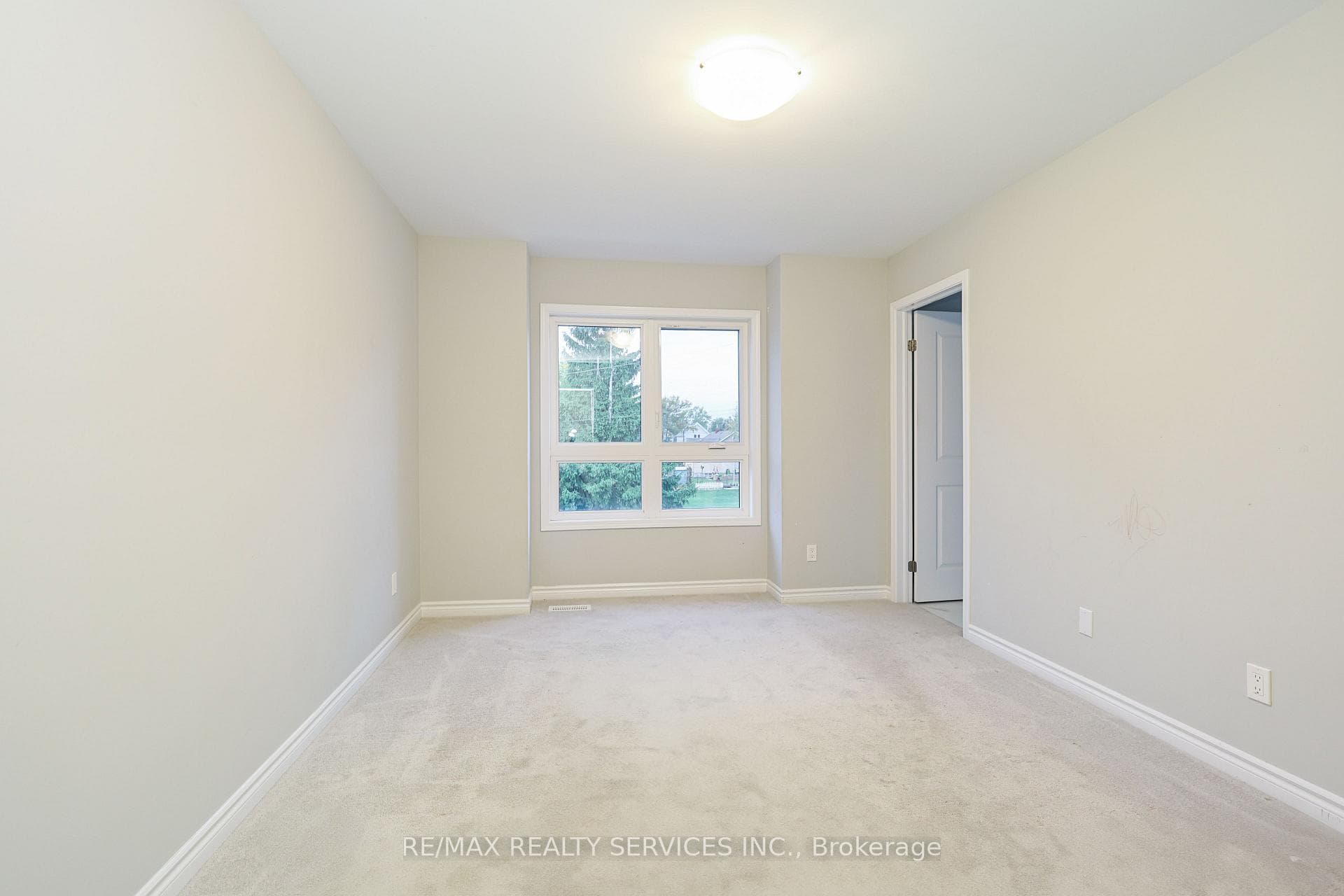 35 Perenack Avenue Unit 17 photo 30
