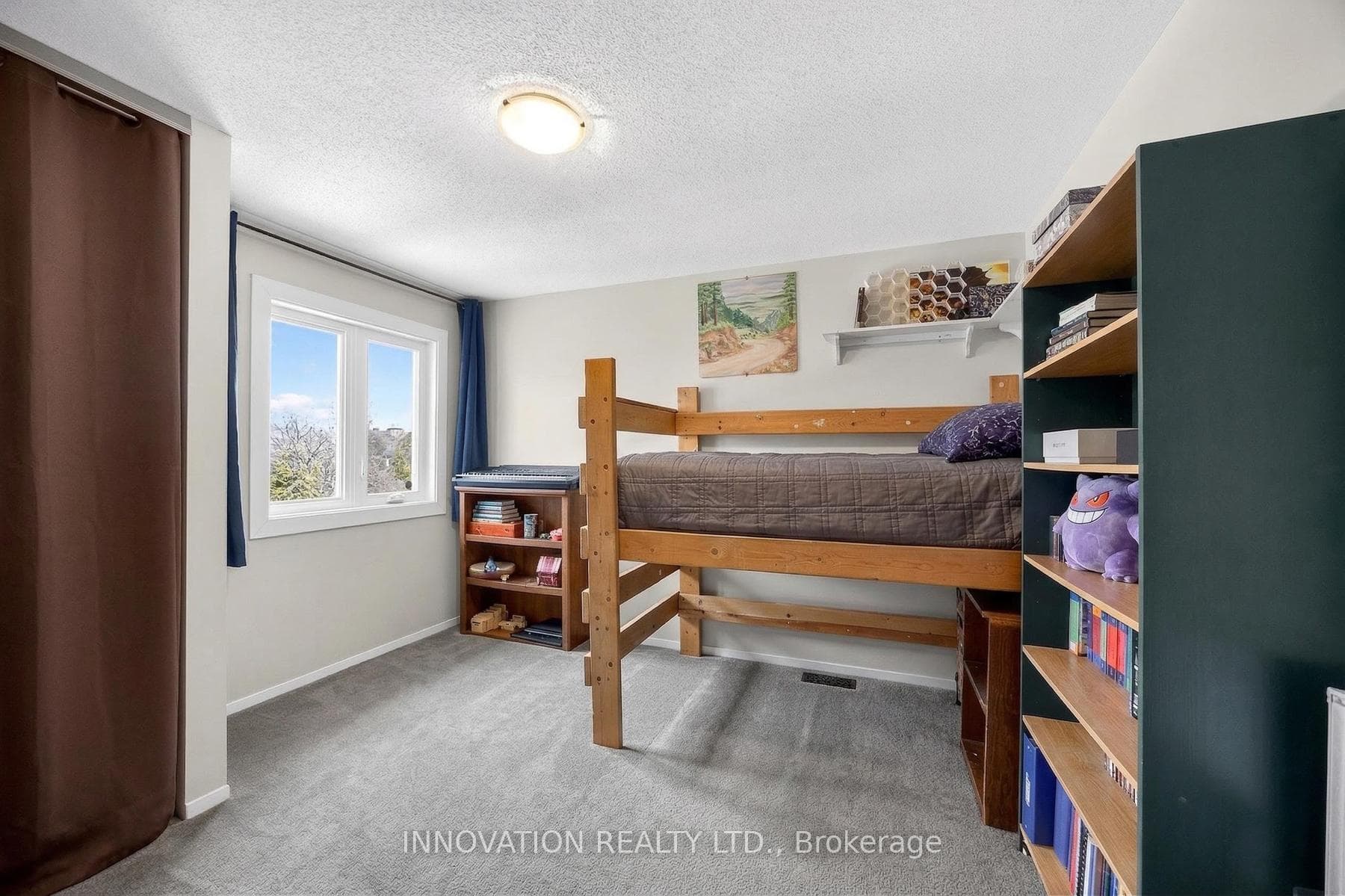 2nd bedroom