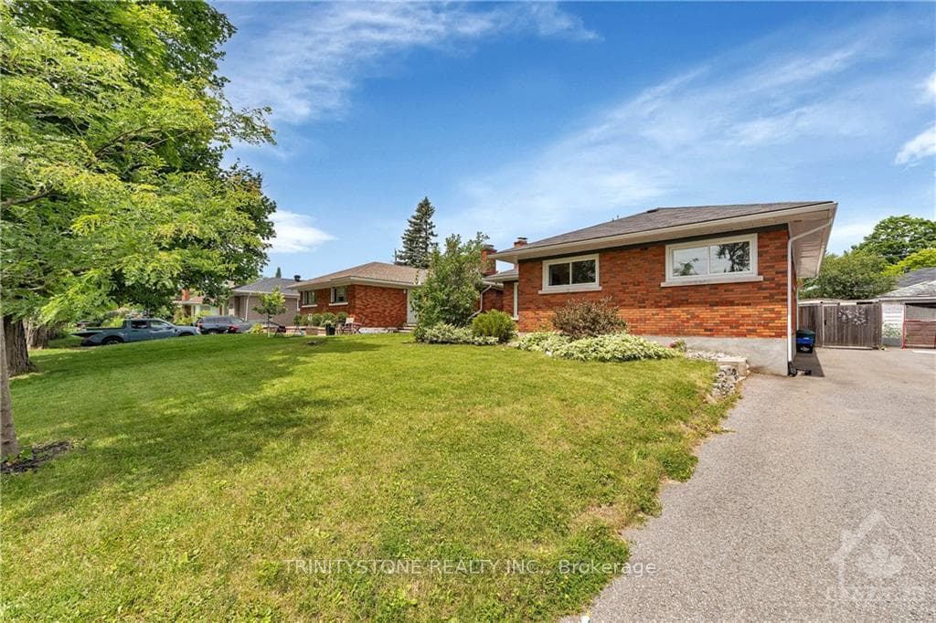 545 BROWNING Avenue photo 1