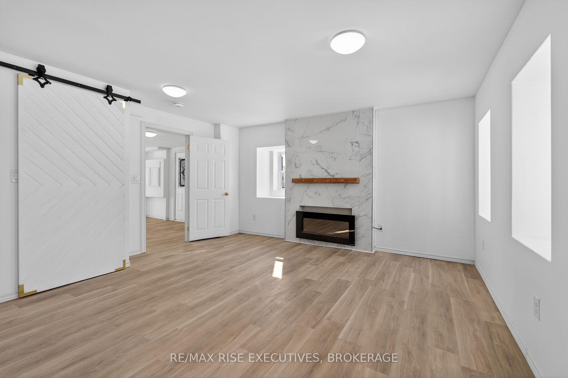 750 Moira Road photo 7