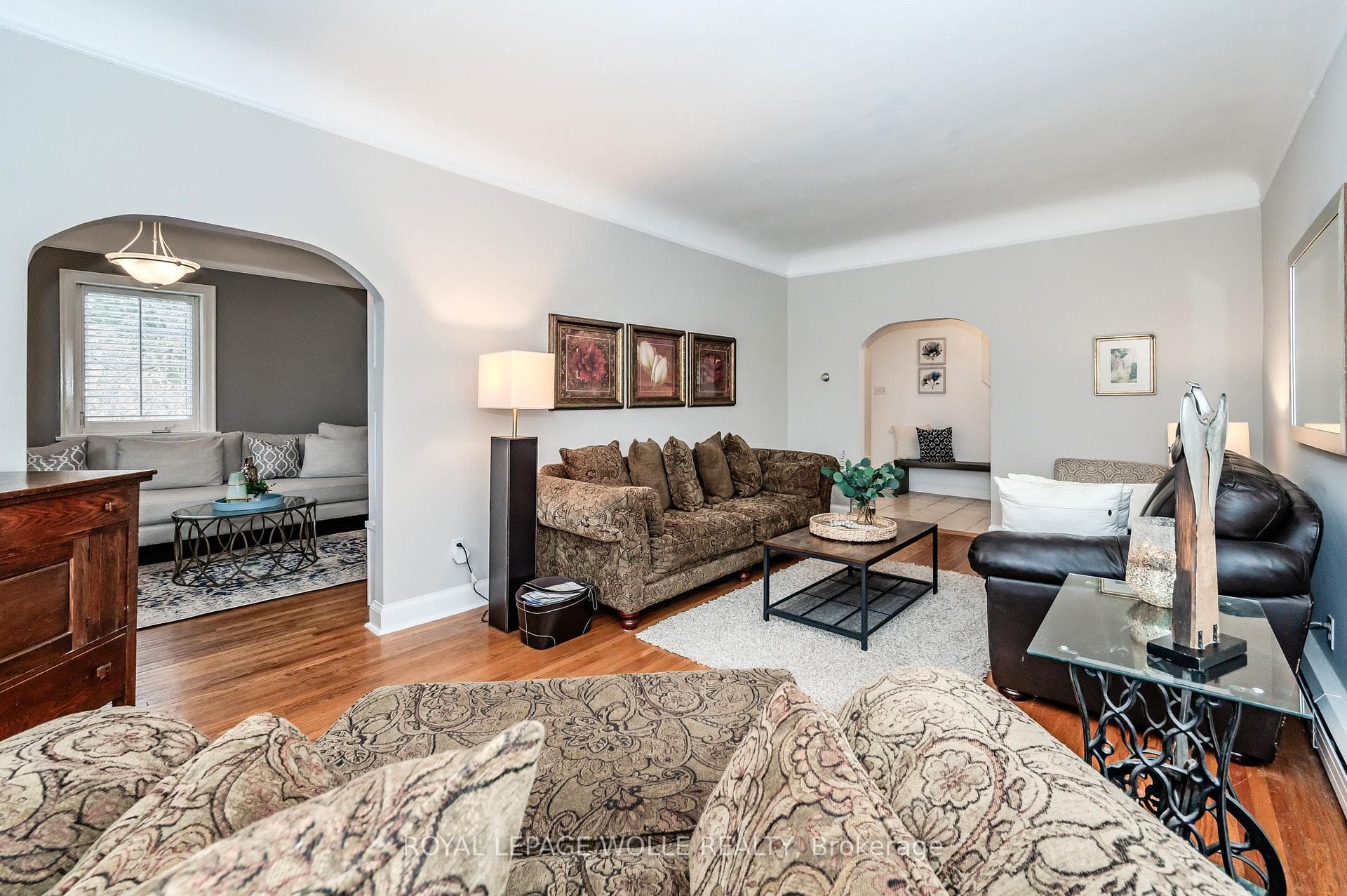 218 Woolwich Street photo 9