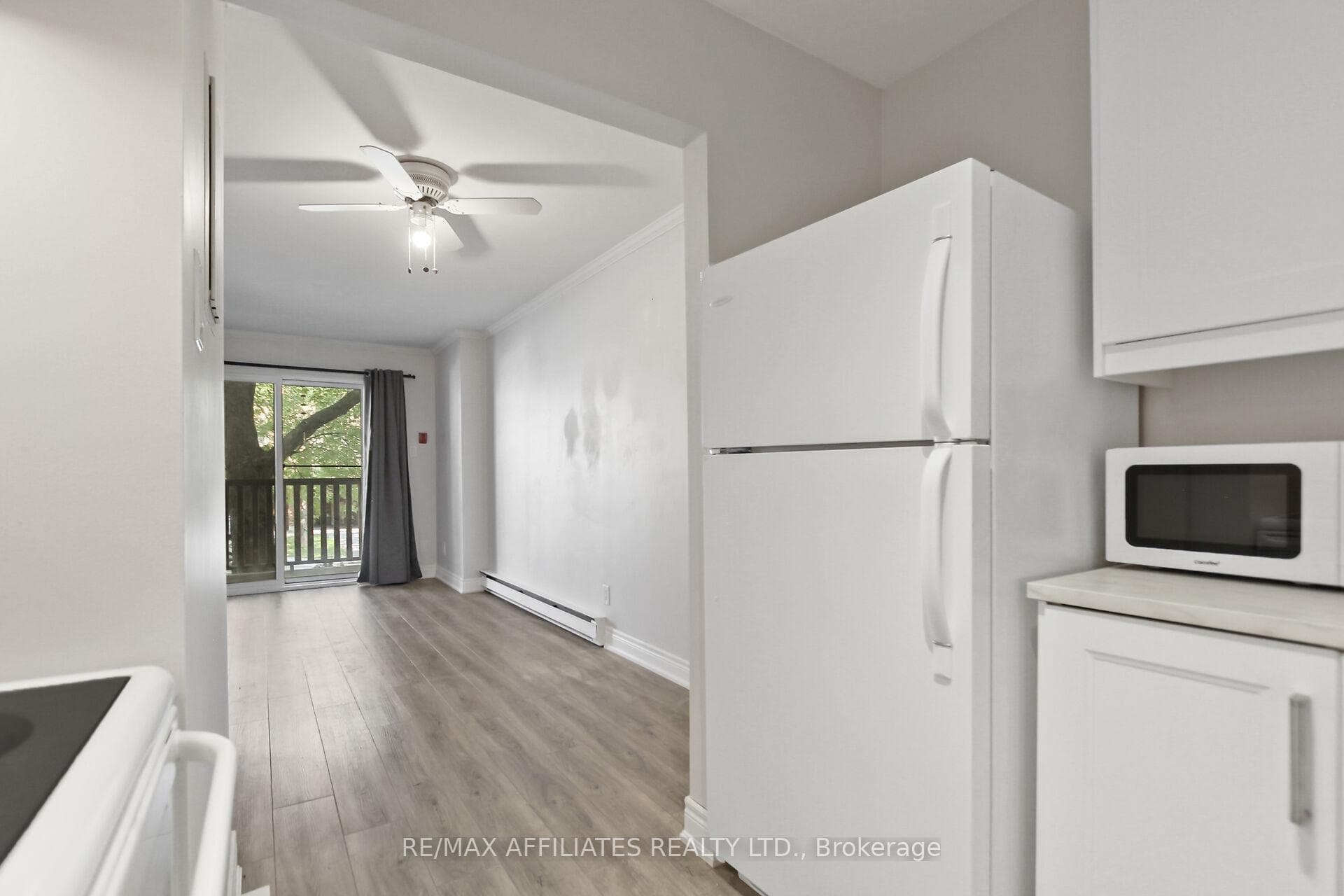 160 Bruyere Street Unit 1 photo 21