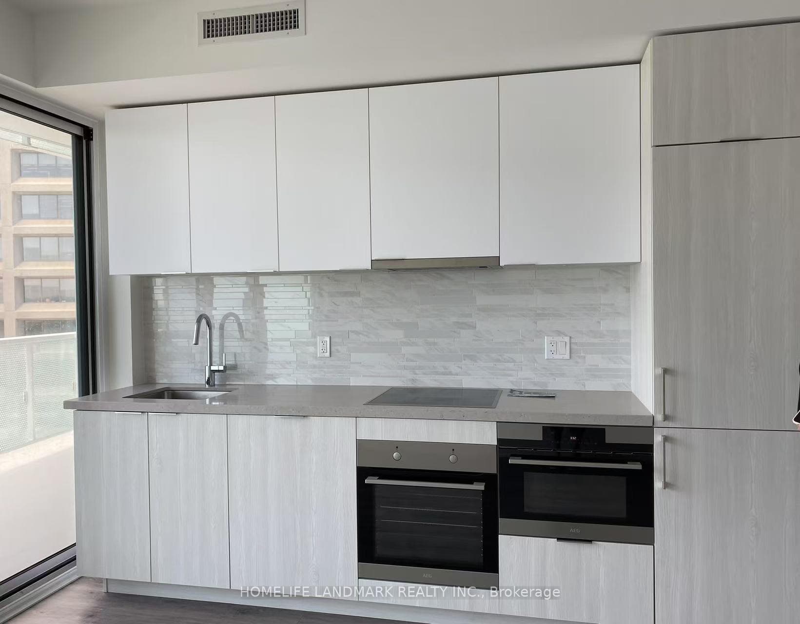 15 Queens Quay Unit 2306 photo 8