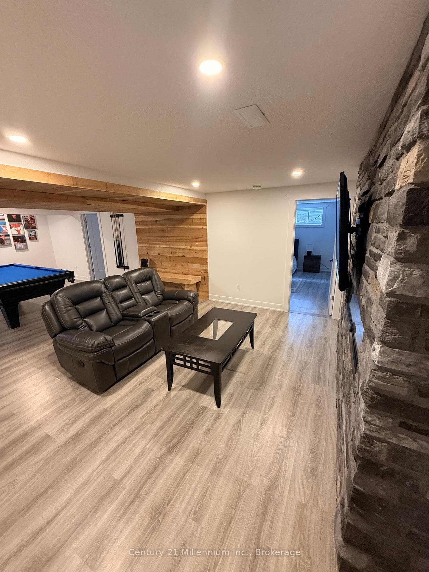 107 Plewes Drive photo 12