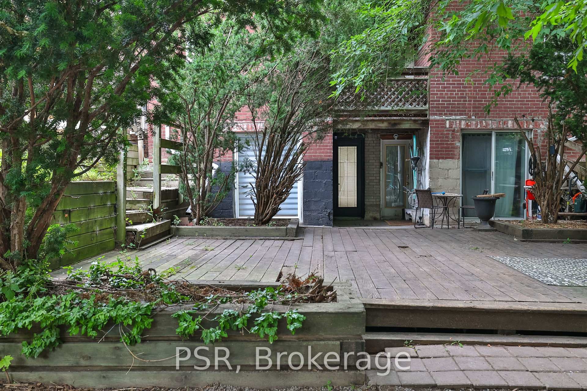 197 Millwood Road Unit Lower photo 24
