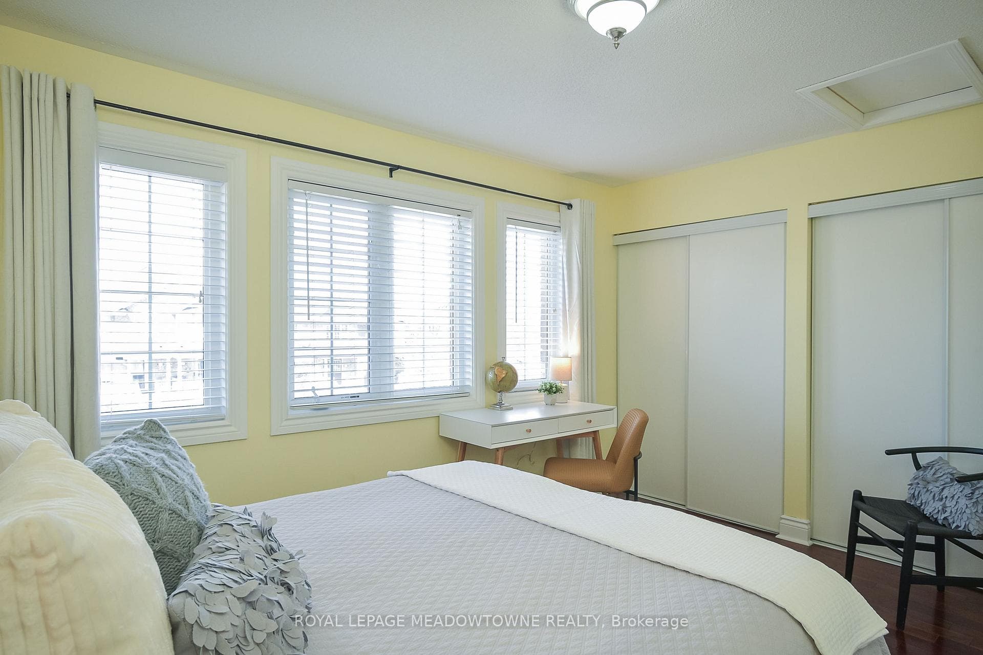 51 Mowat Crescent photo 21