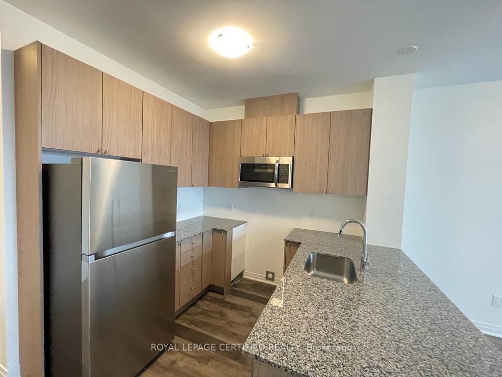 460 GORDON KRANTZ Avenue Unit 522 photo 2