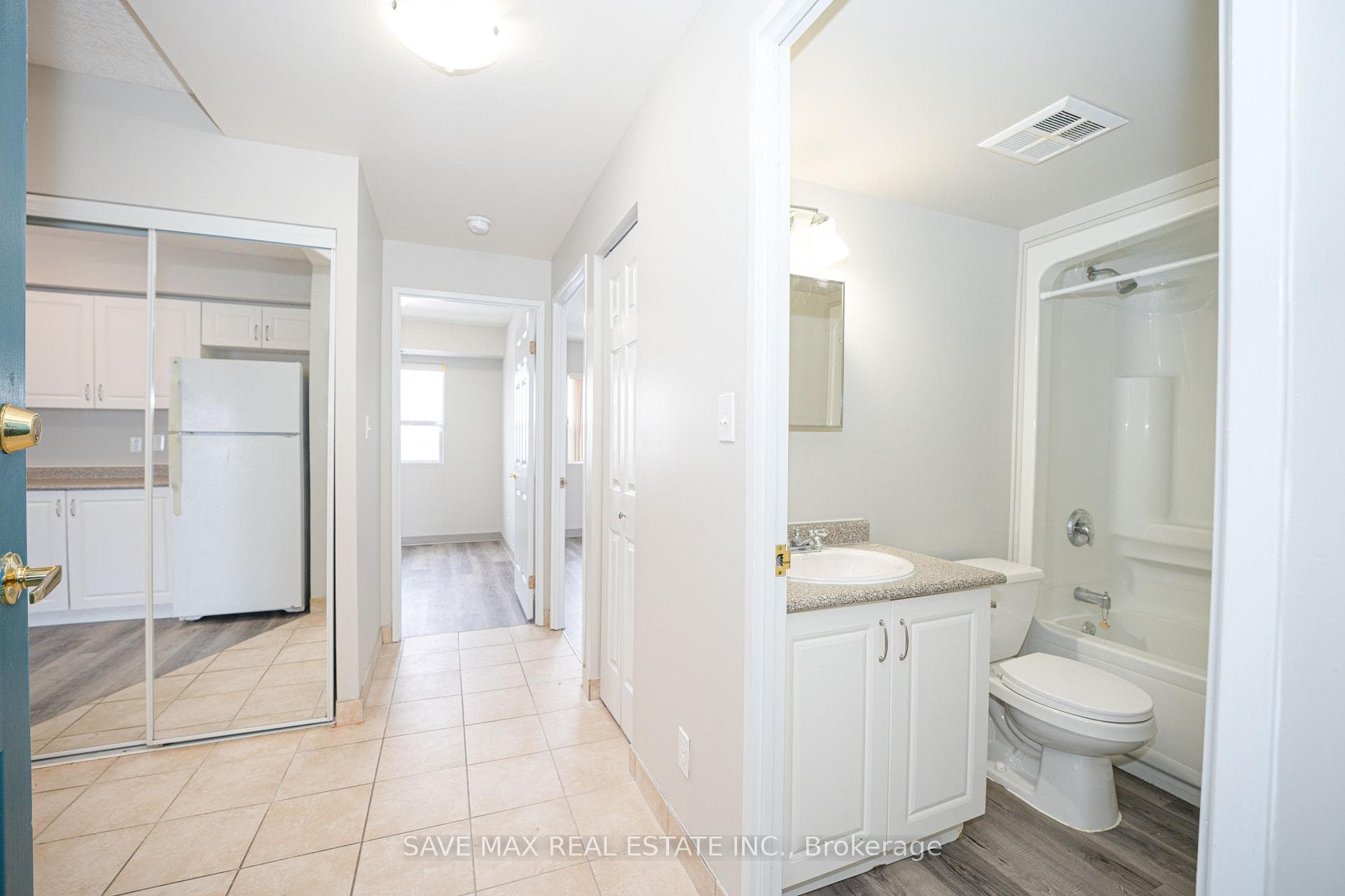593 Strasburg Road Unit 603 photo 3