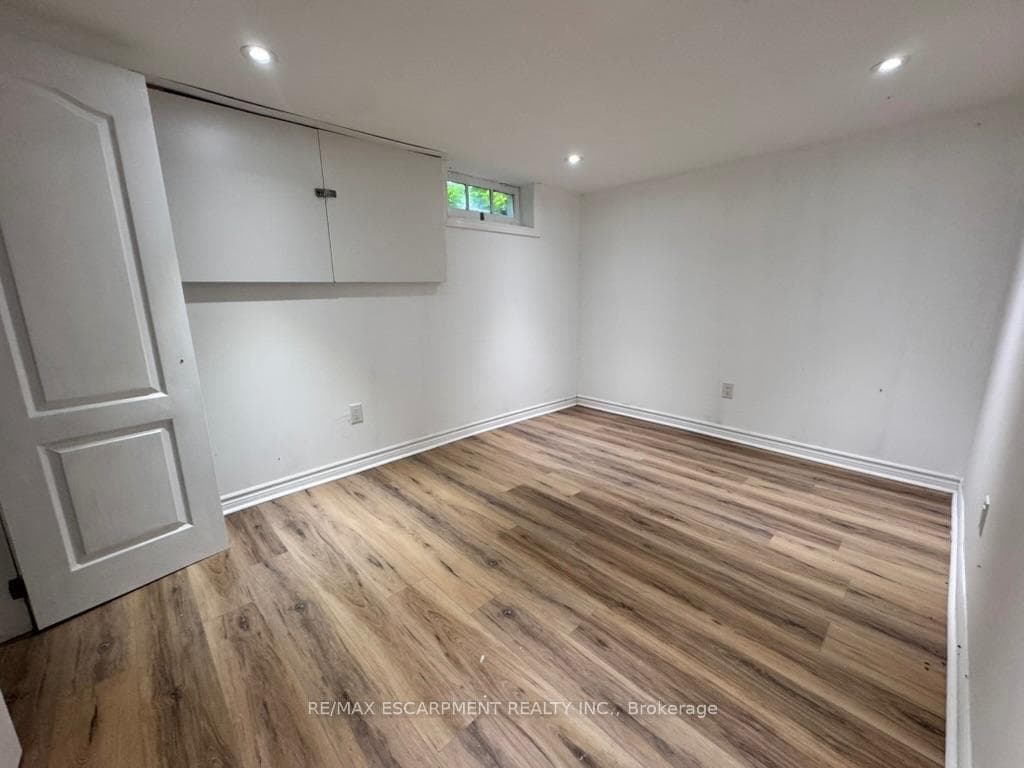 46 Plains Road Unit Lower Unit photo 10
