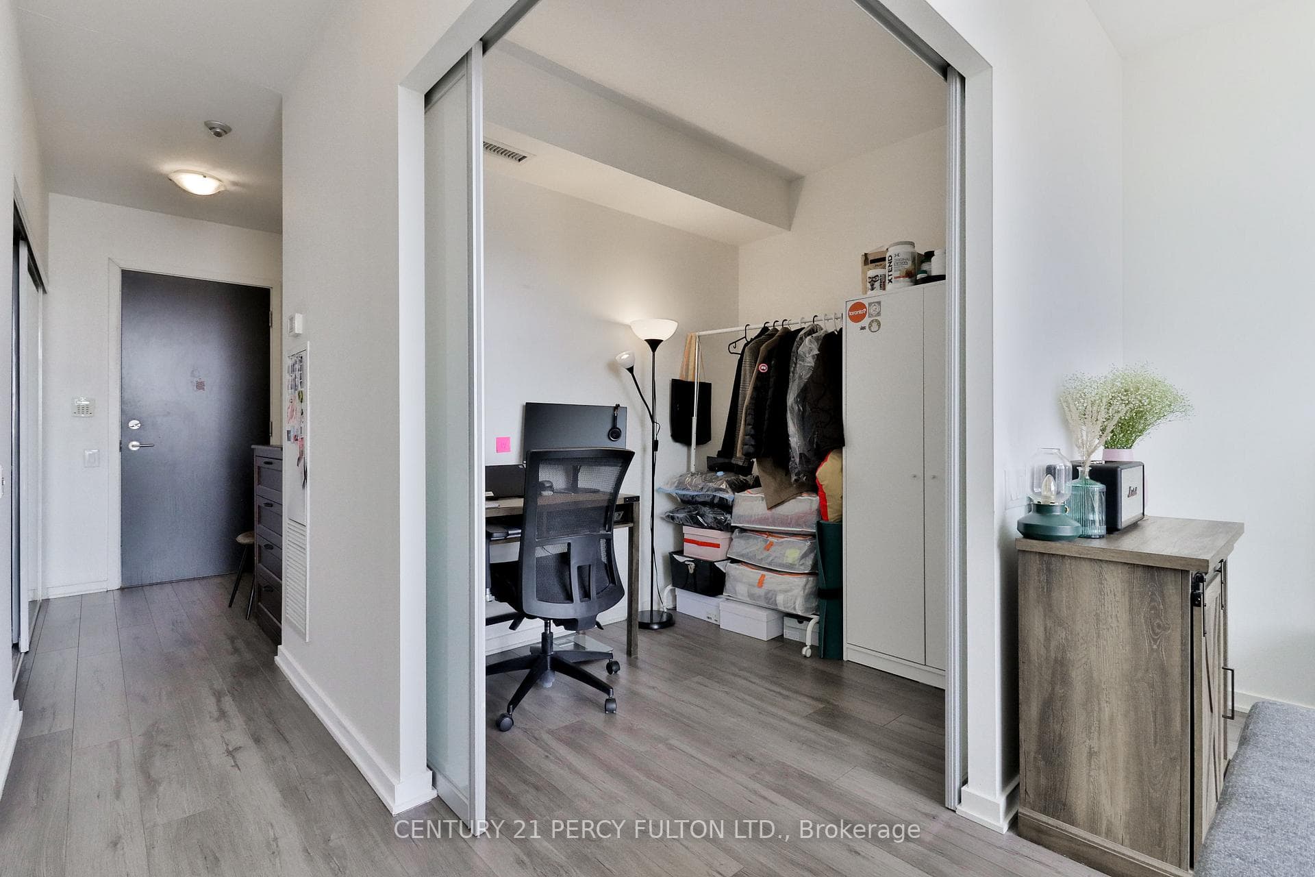 105 The Queensway Avenue Unit PH3505 photo 5