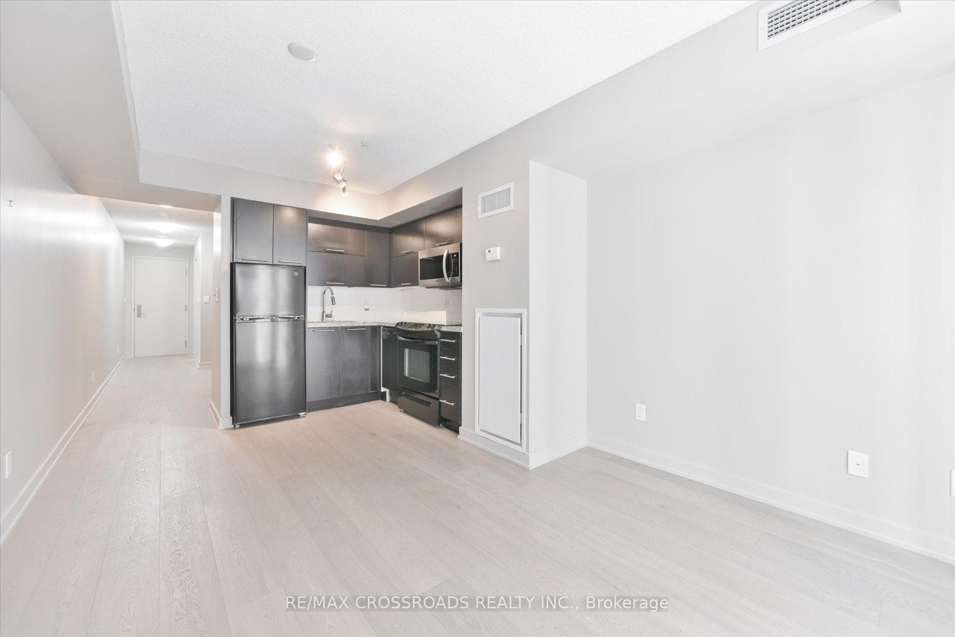 126 Simcoe Street Unit 506 photo 15