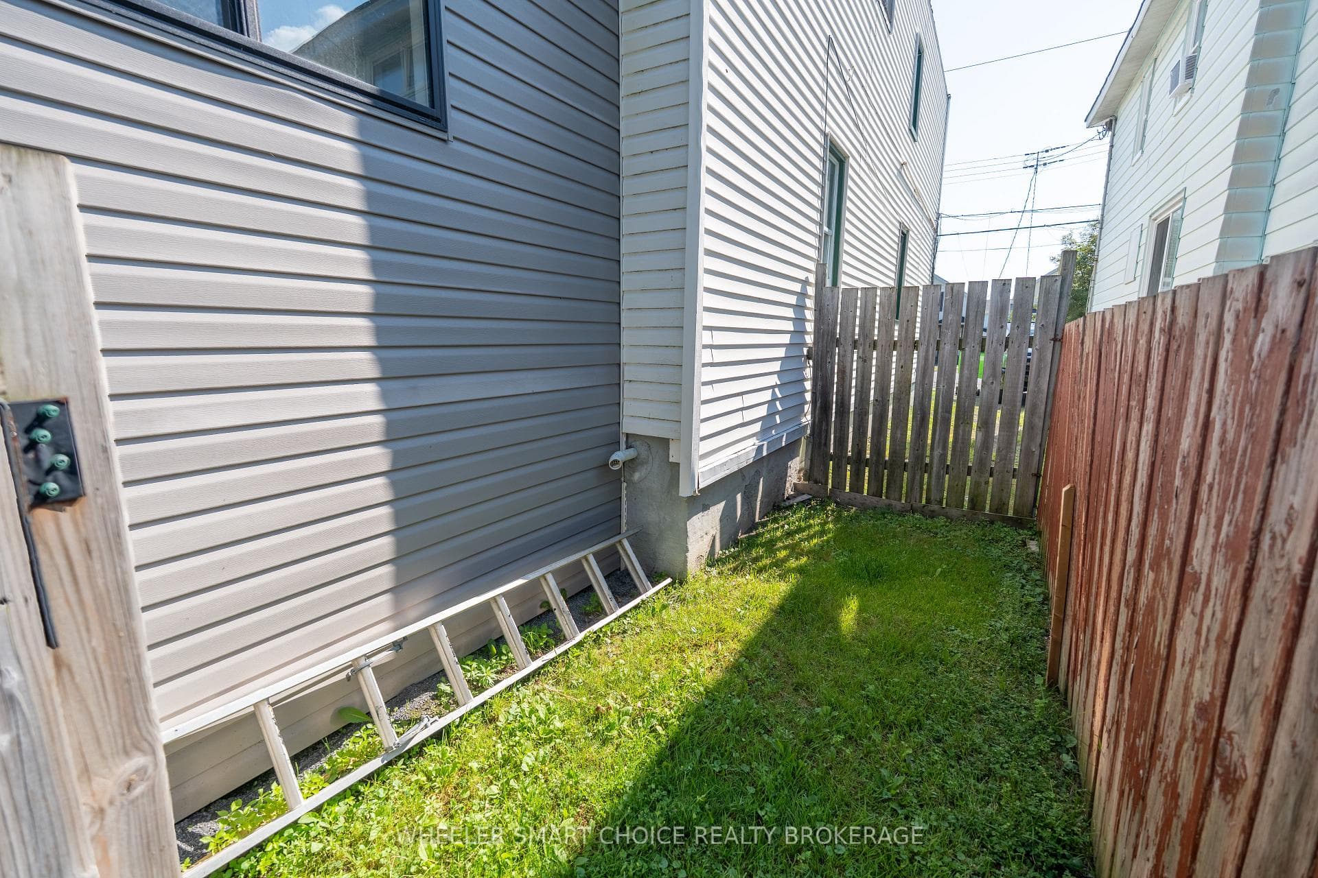 337 Guy Street photo 23