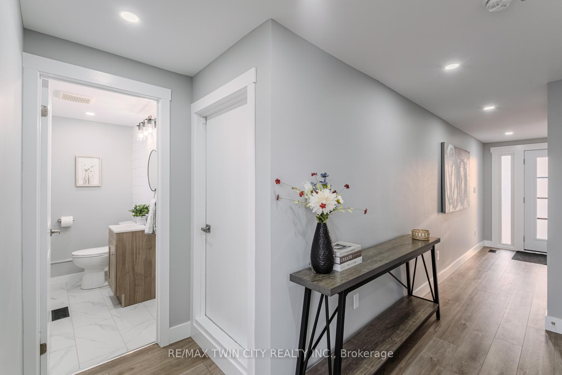 234 GRAND Street photo 6