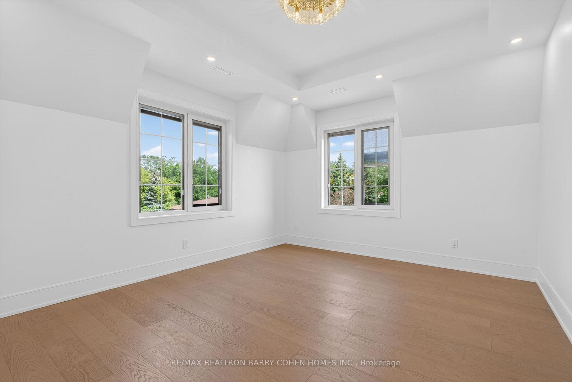 349 Ellerslie Avenue photo 36