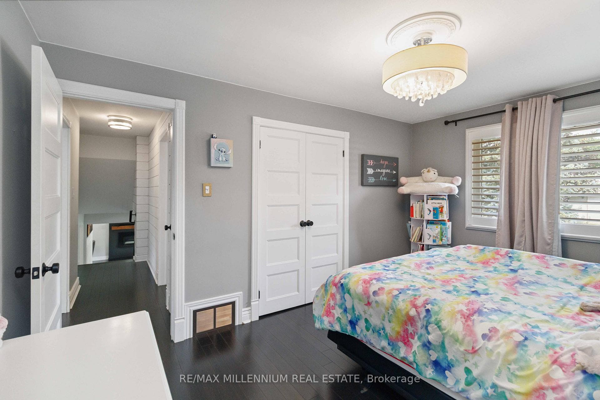 250 Daphne Avenue photo 29