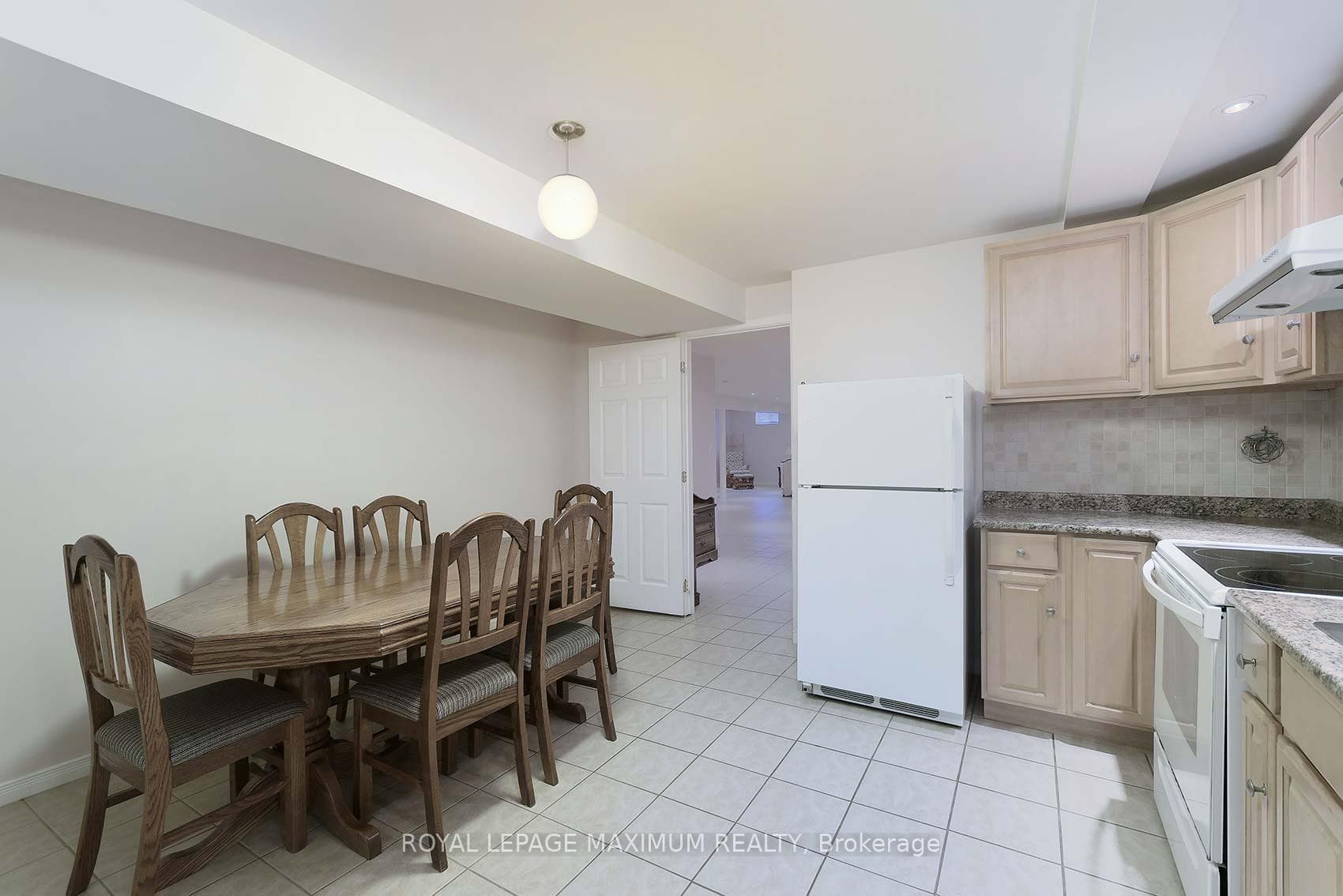 212 Ivy Glen Drive photo 32