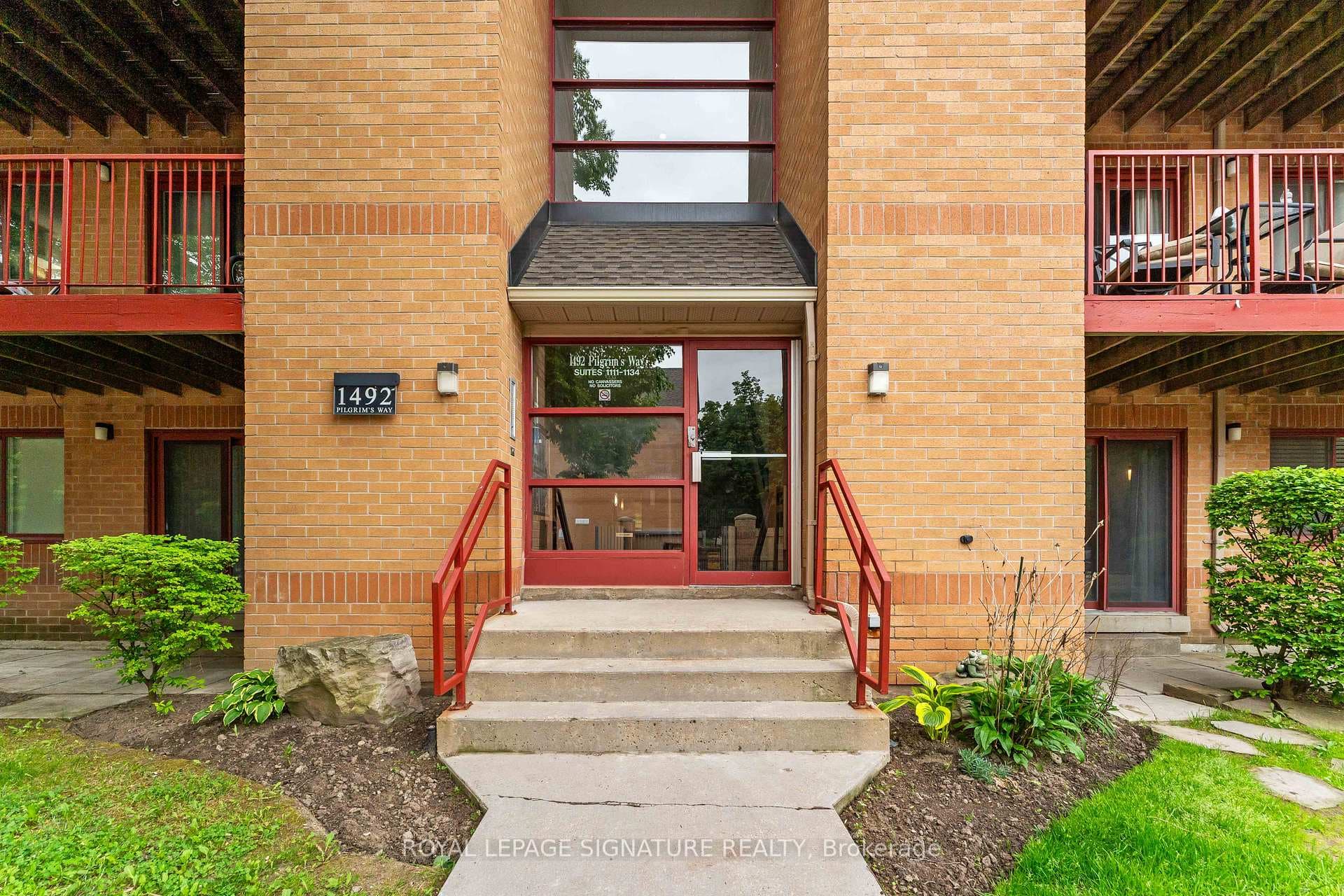 1492 Pilgrams Way Unit 1112 photo 1