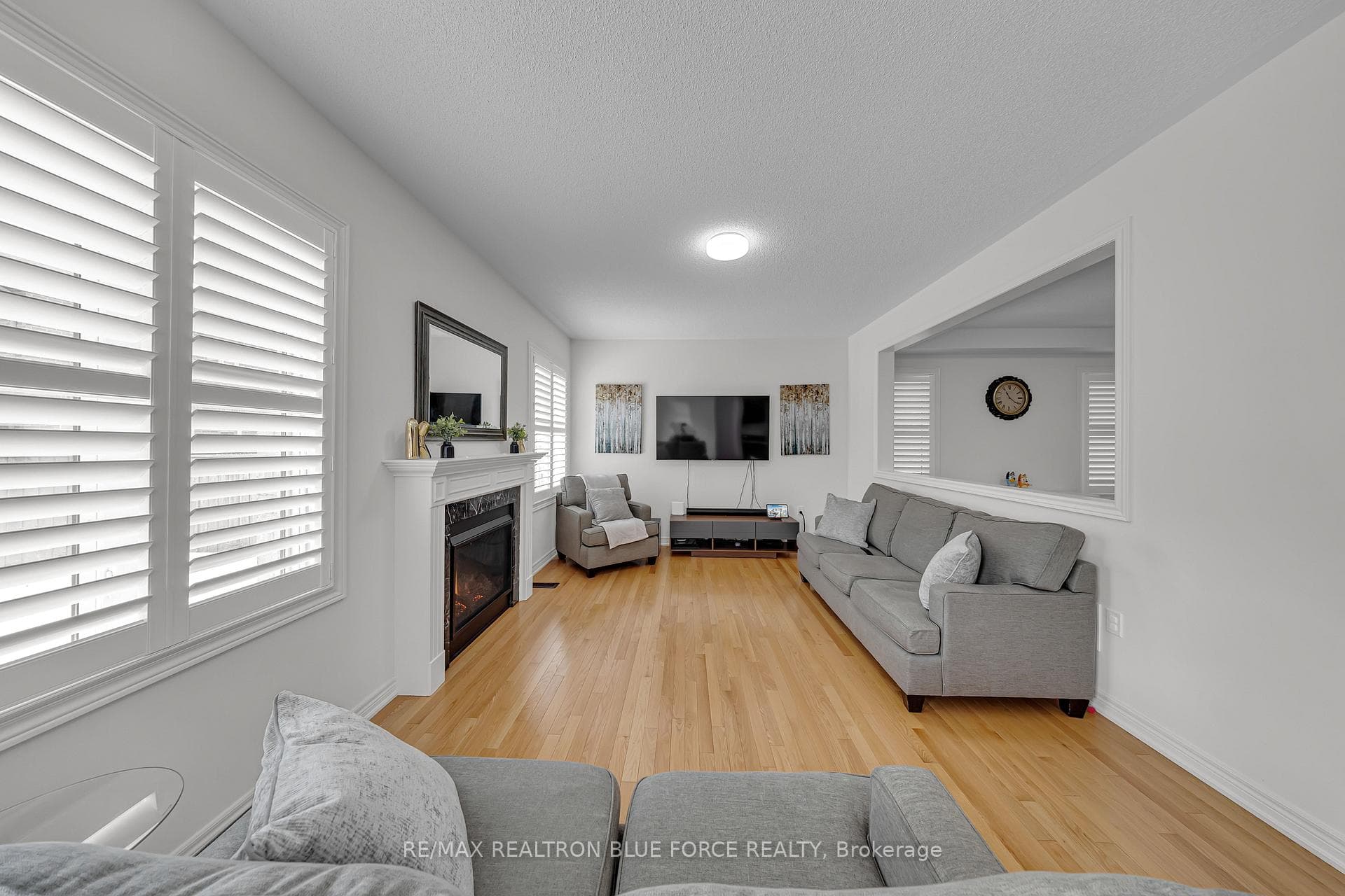 38 Pinedale Avenue photo 8