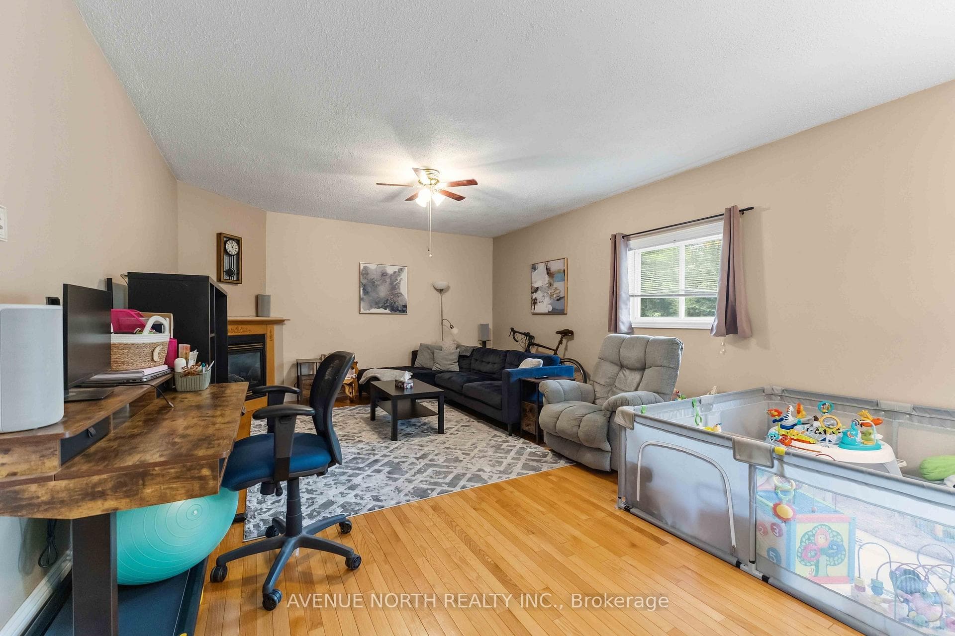 6803 Barsona Place photo 13