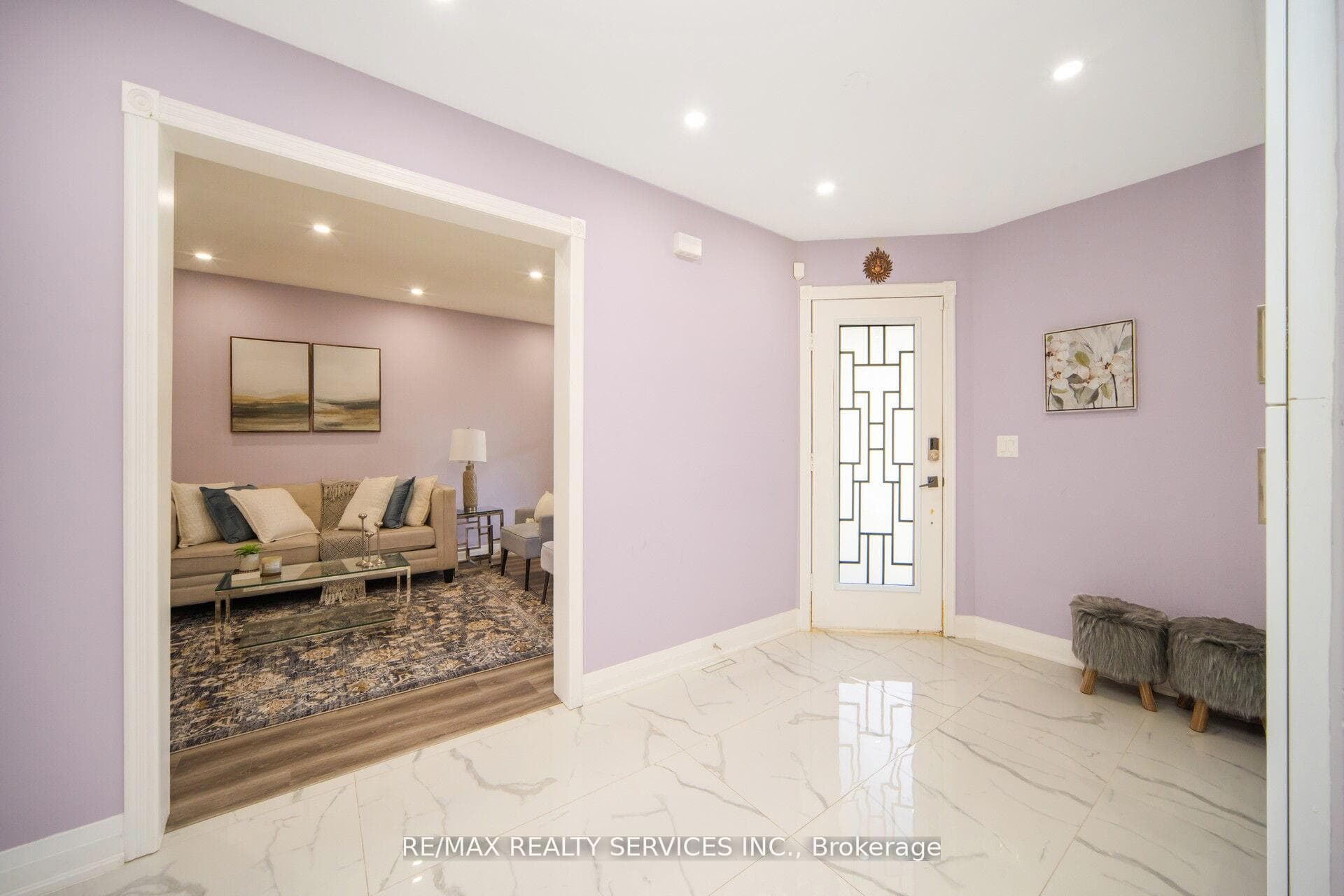 24 Neville Crescent photo 6