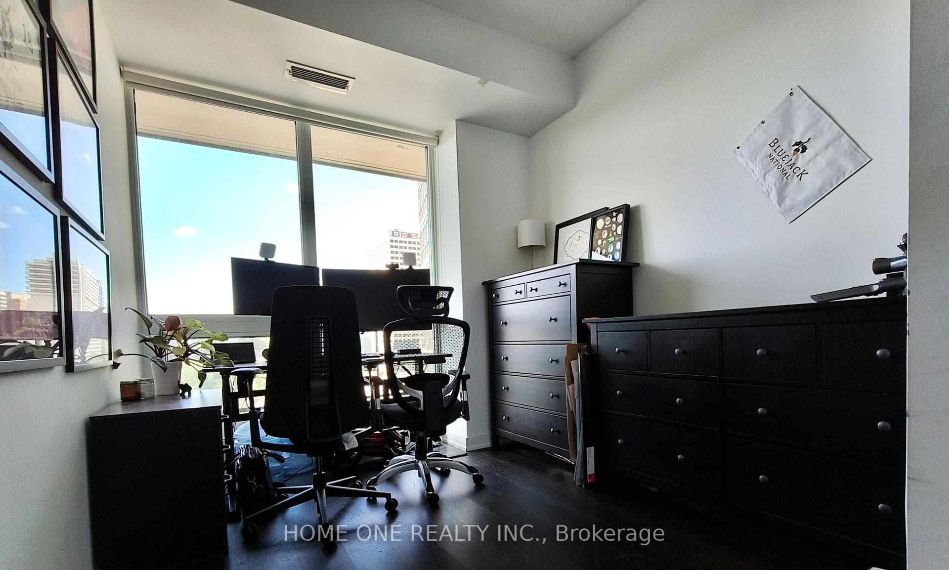 60 Berwick Avenue Unit 907 photo 24
