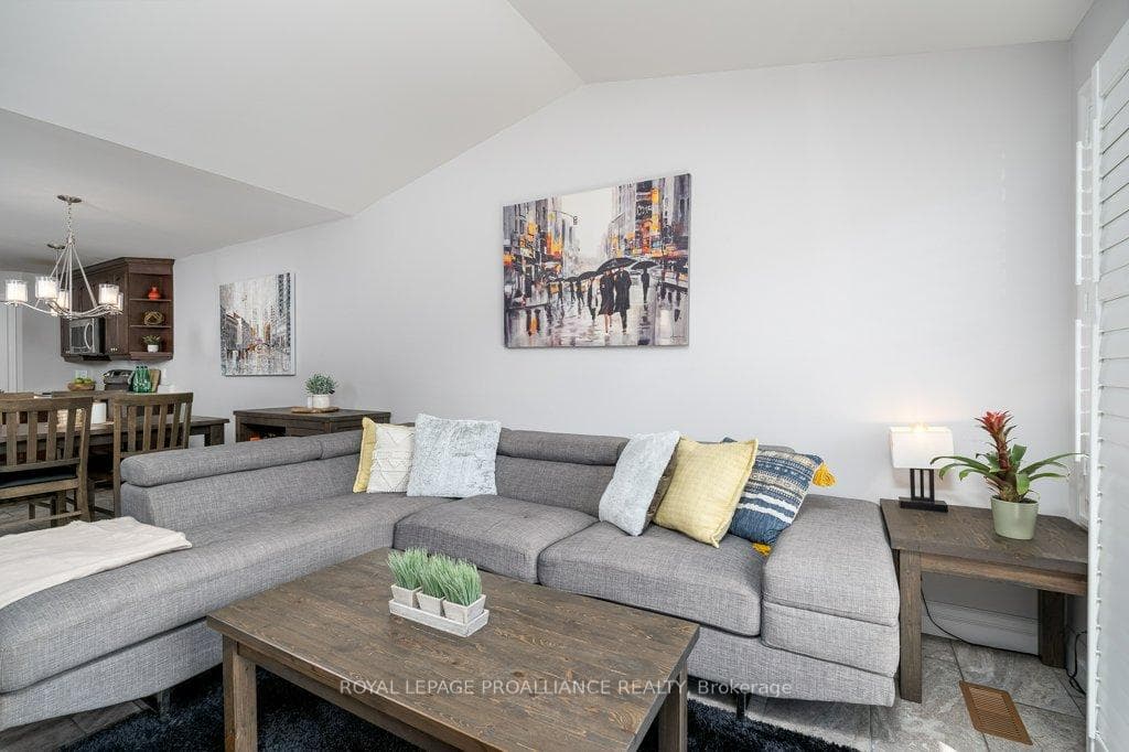 53 Aspen Drive photo 12