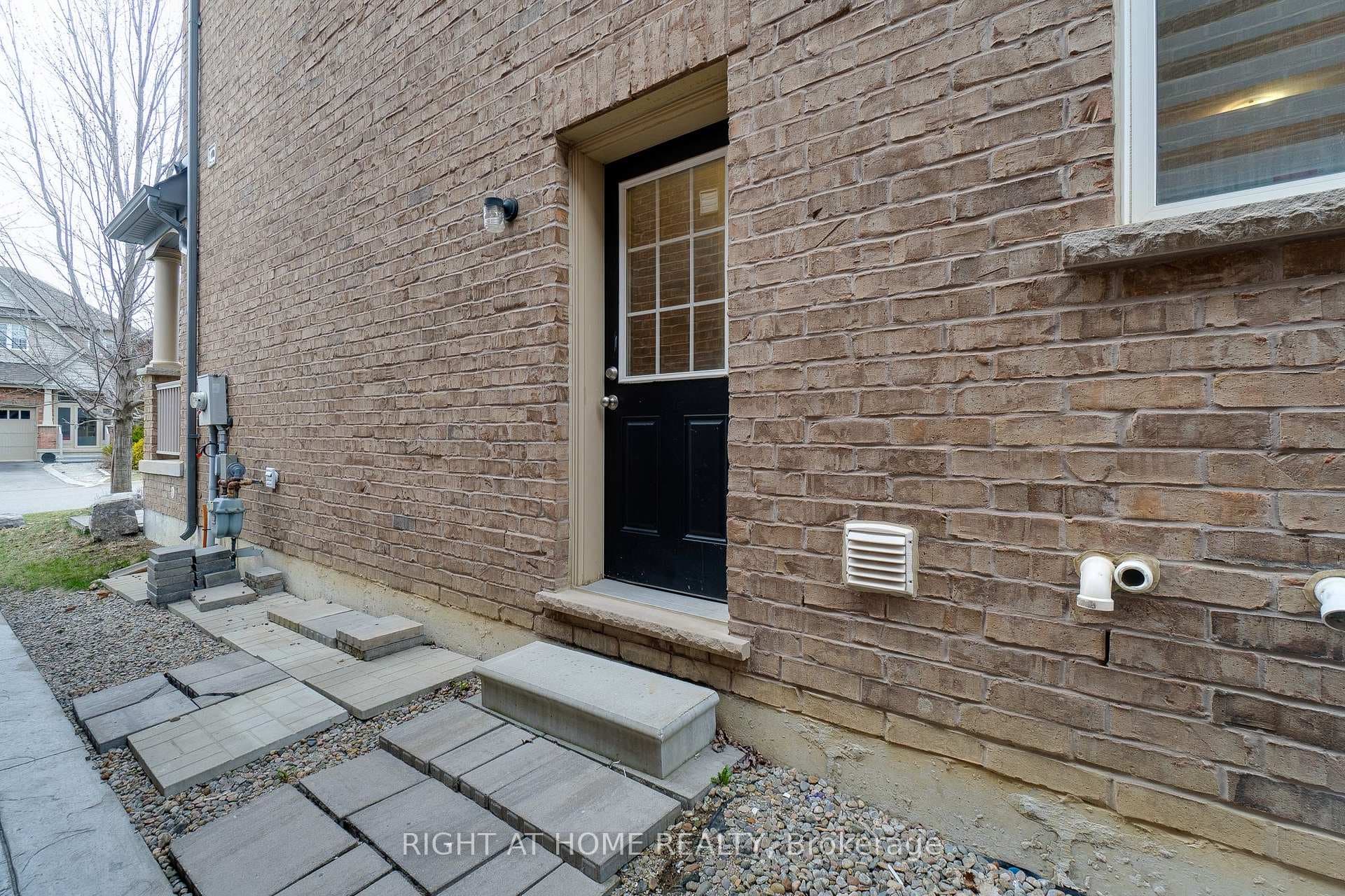 15 Losino Street photo 36