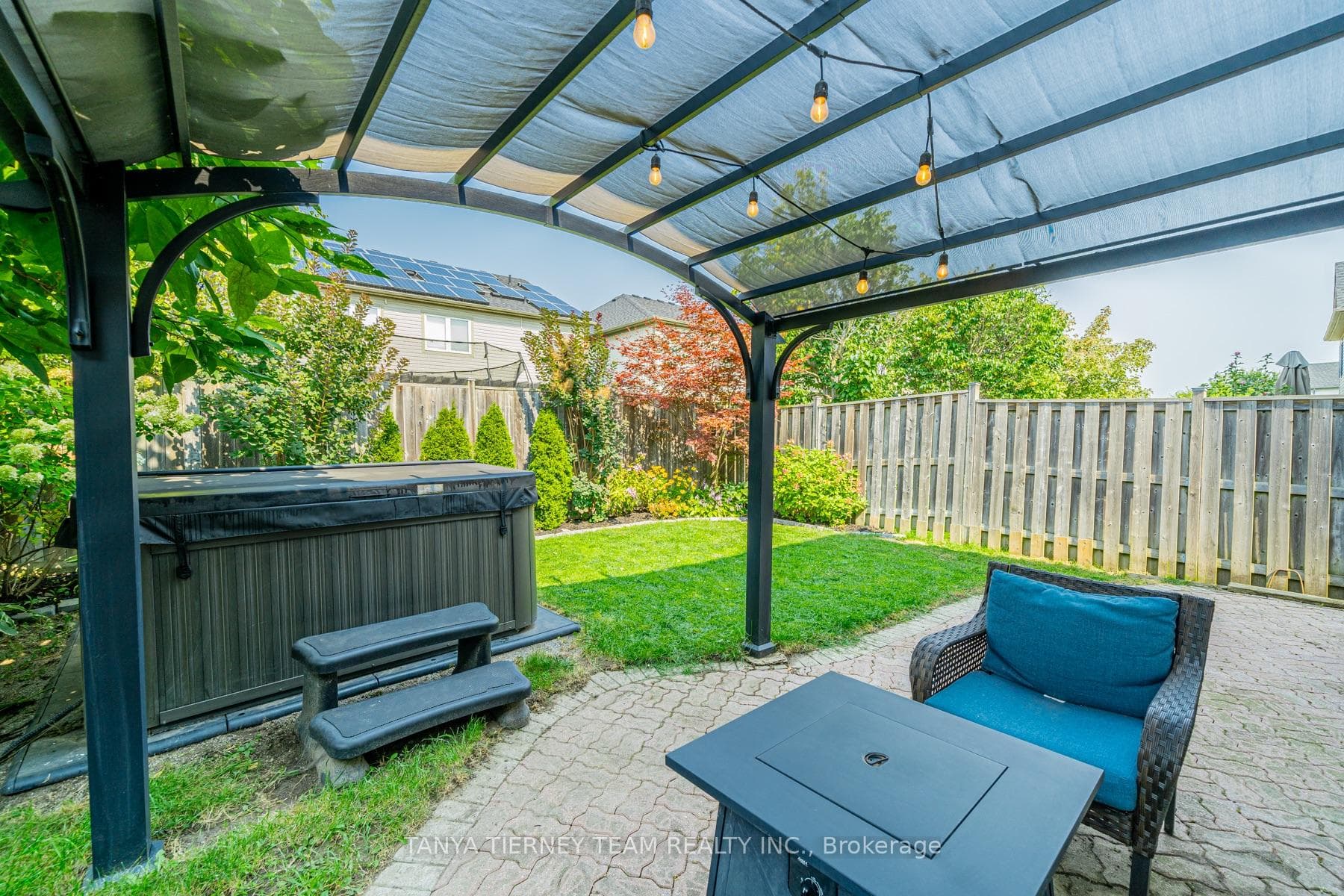 30 Burwell Street photo 32