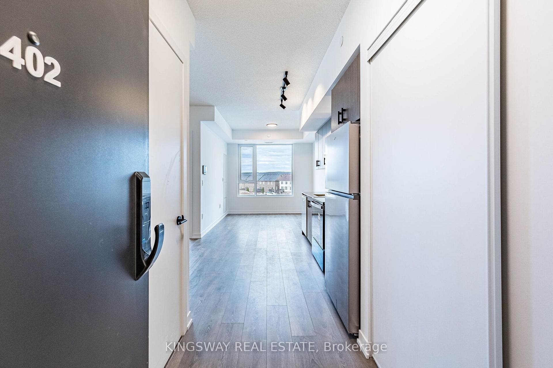 4878 Powers Common Unit 402 photo 13